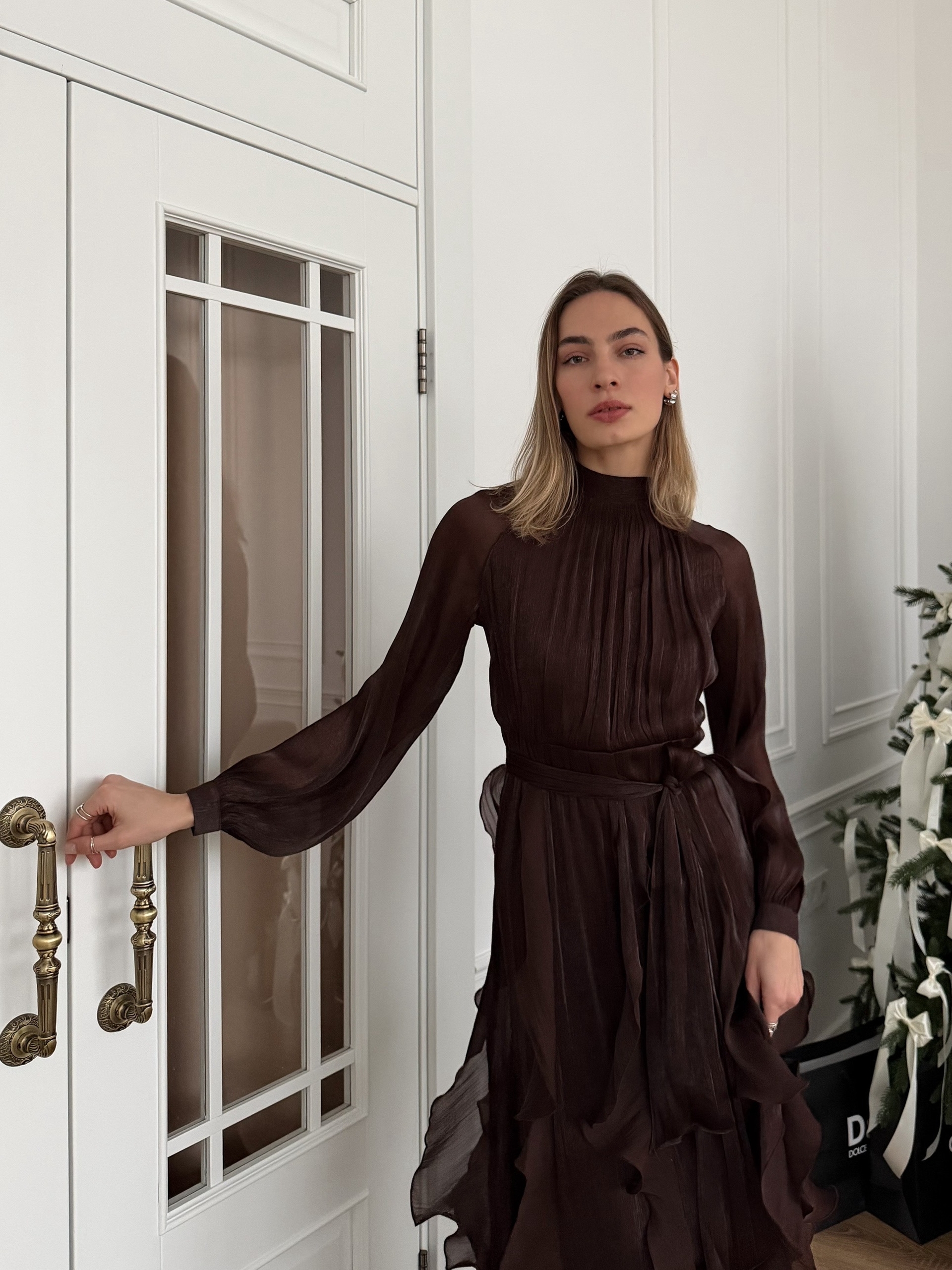 Платье длинное  Nalvvia с рукавом+ ворот на завязках