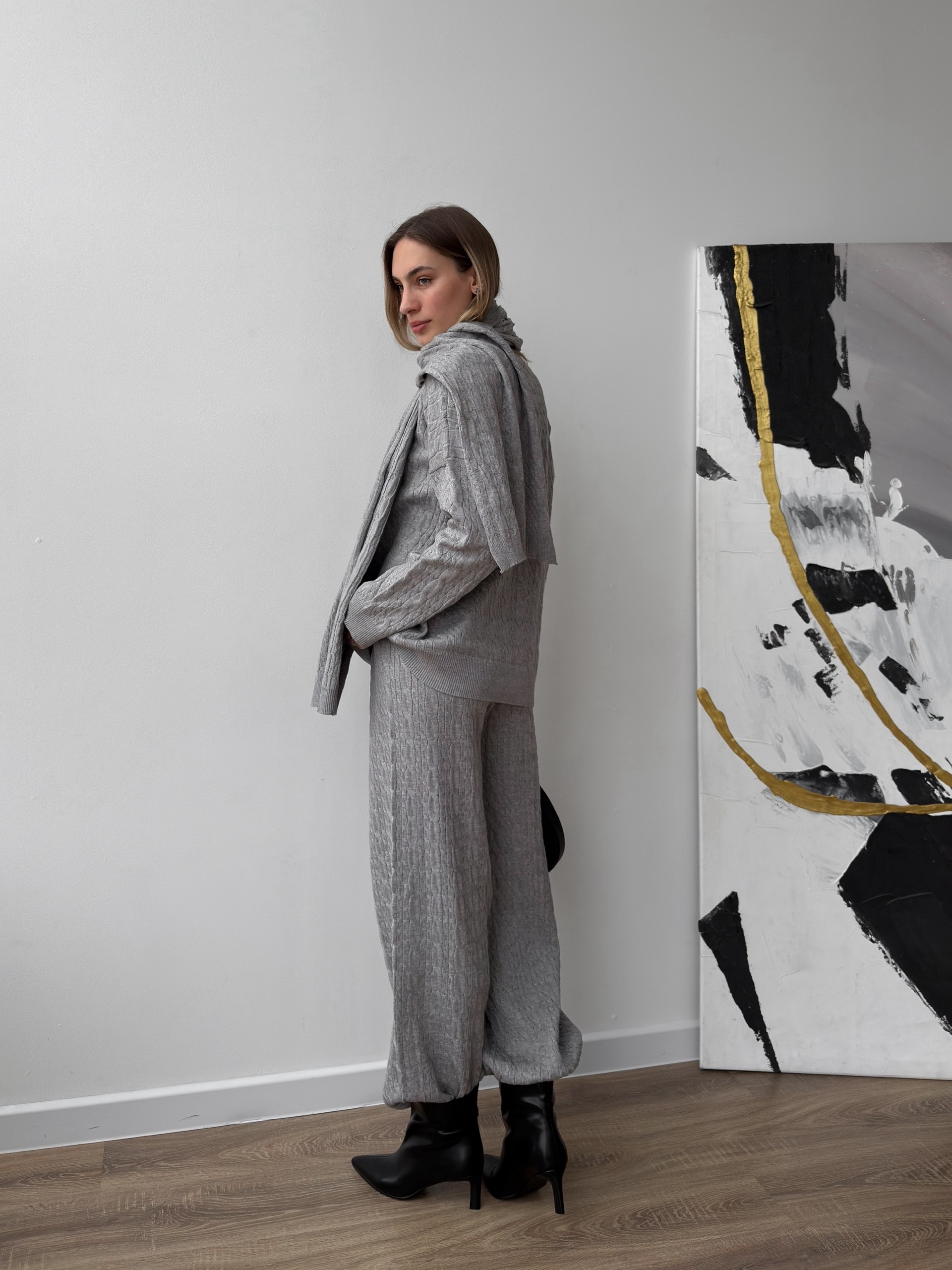 Костюм трикотаж routiine с шарфом