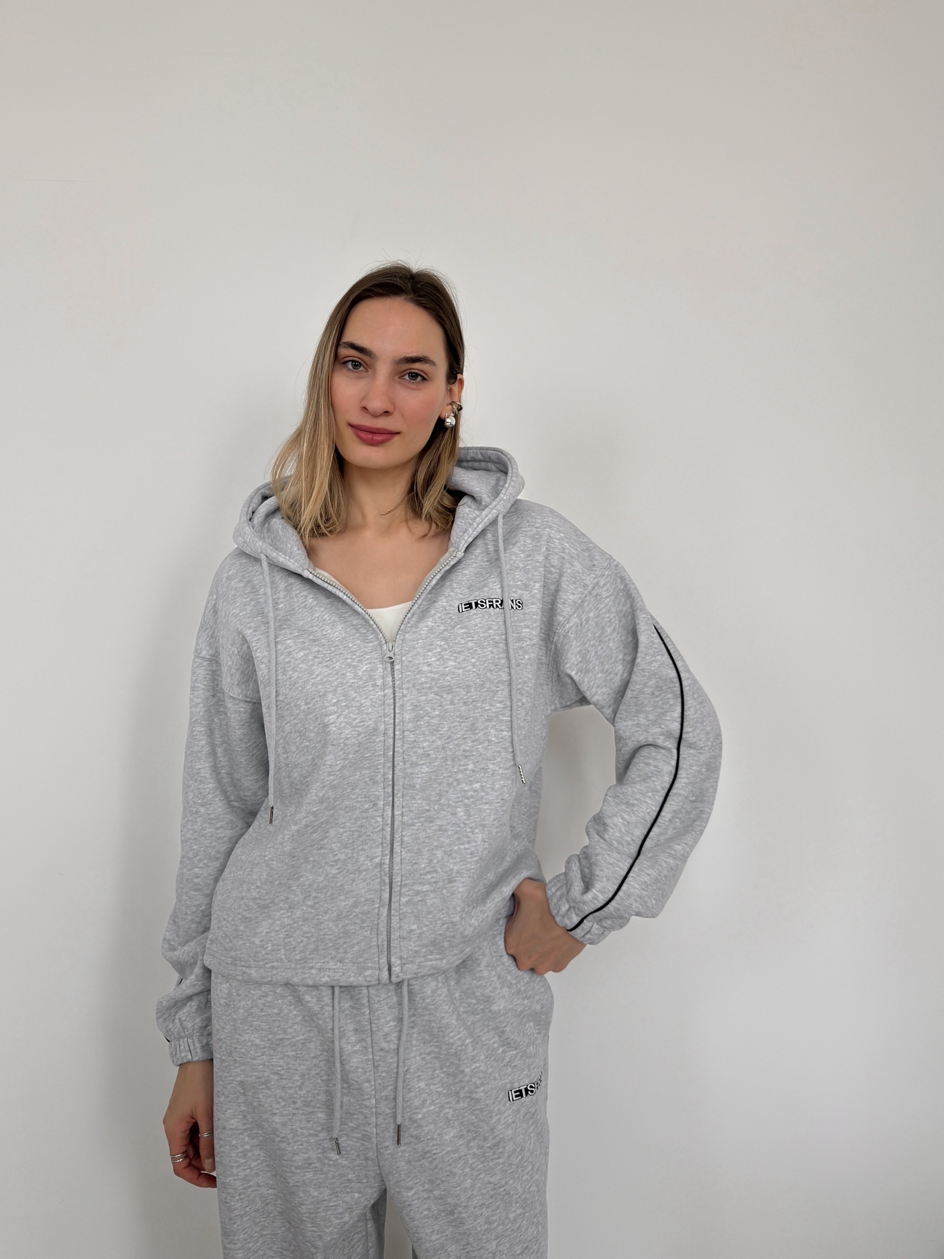 Костюм 2038R letsfrans строчка на штанах