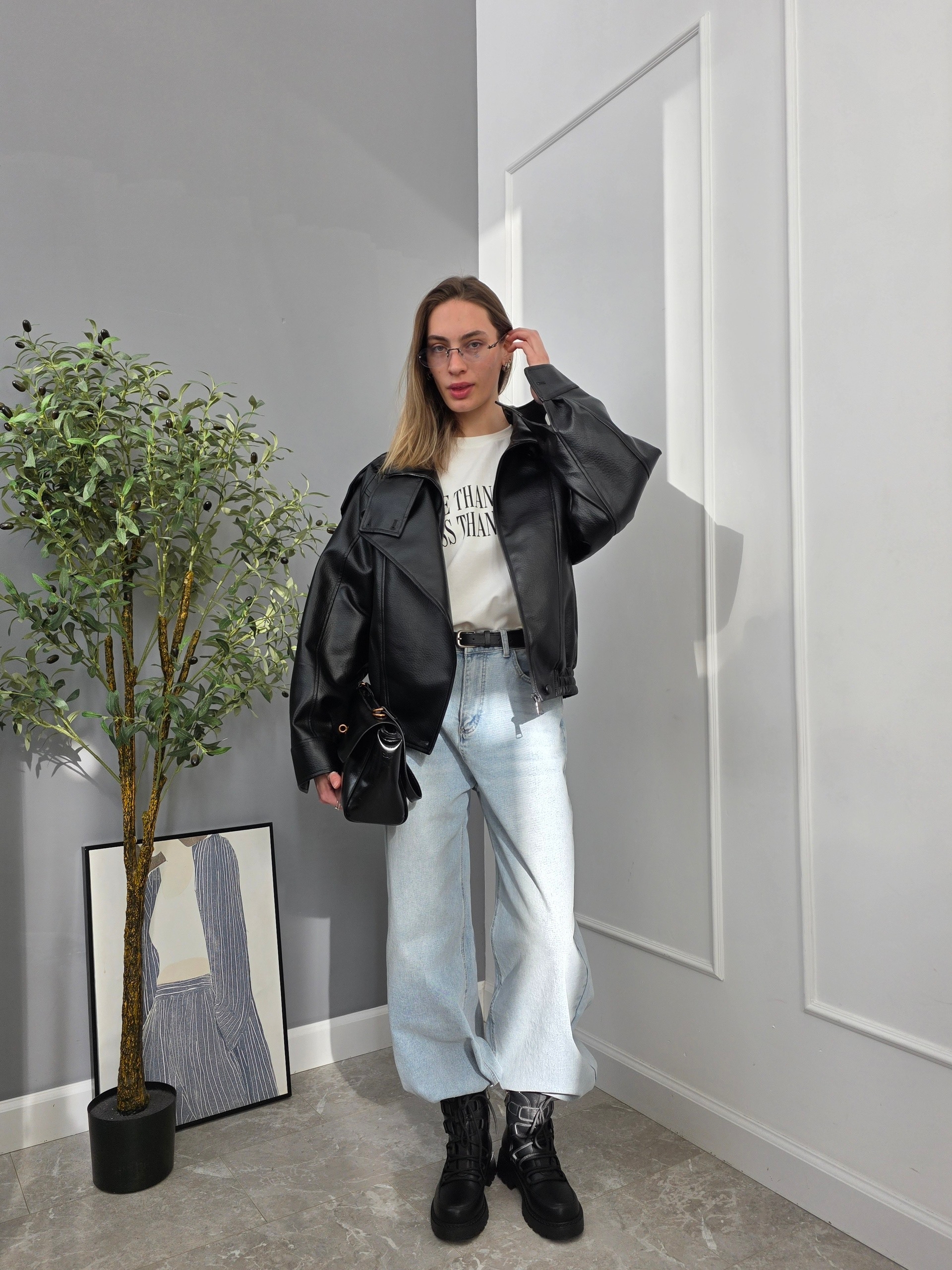 Кожанка W 9316 ремешки на плечах