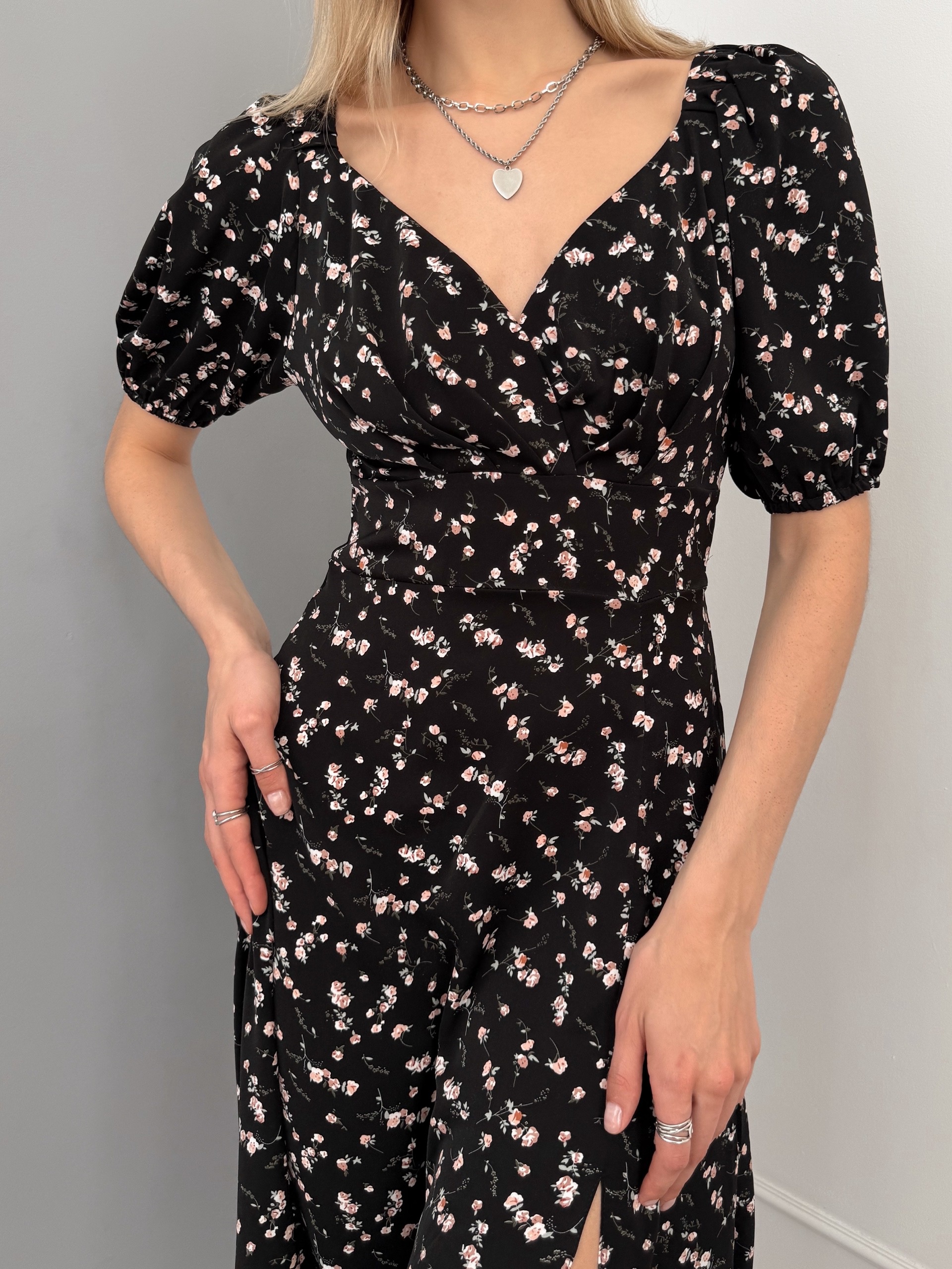 Платье Dress цветочн принт V вырез
