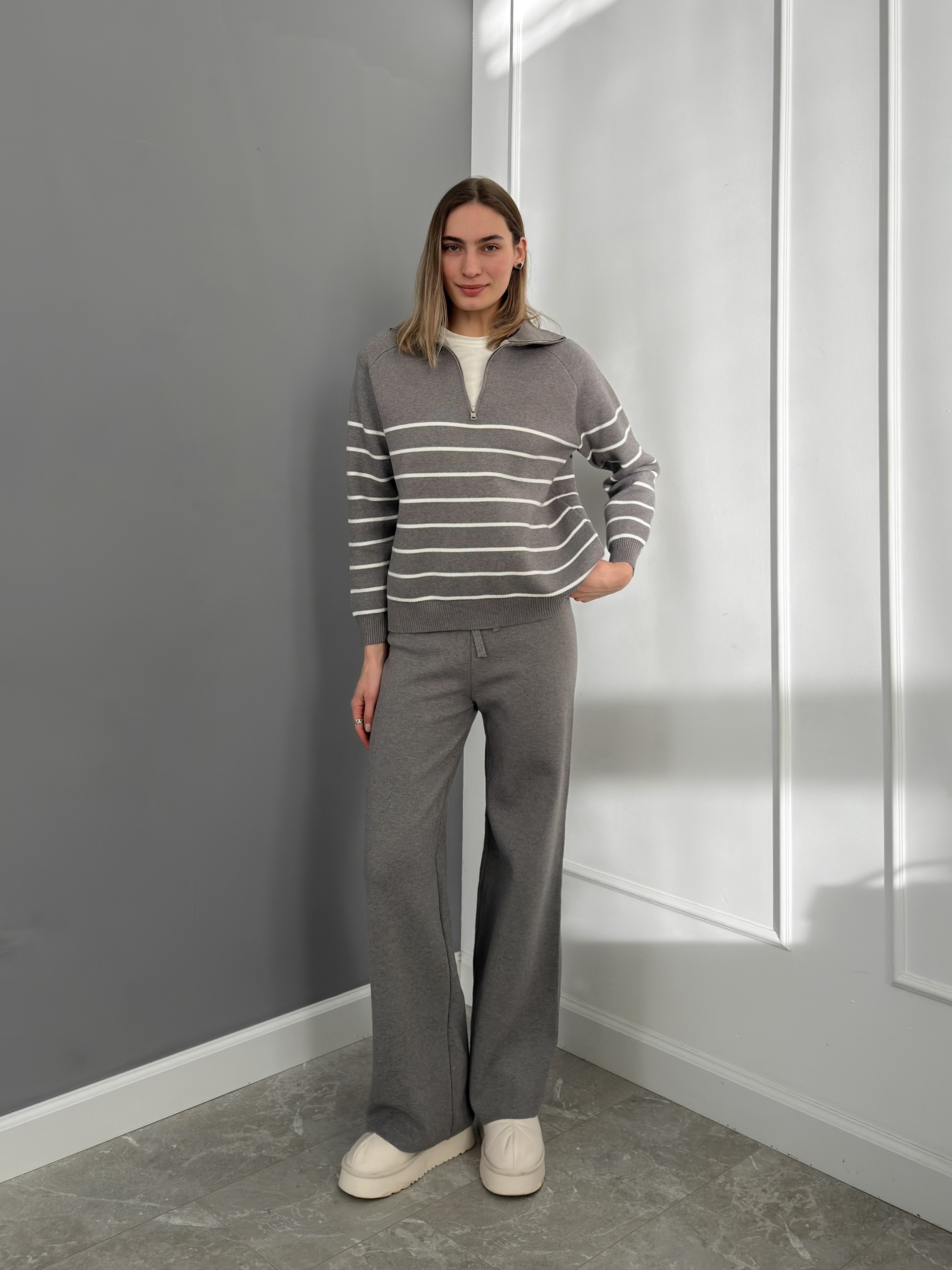 Костюм Korea 716 поло на замке в полоску+брюки