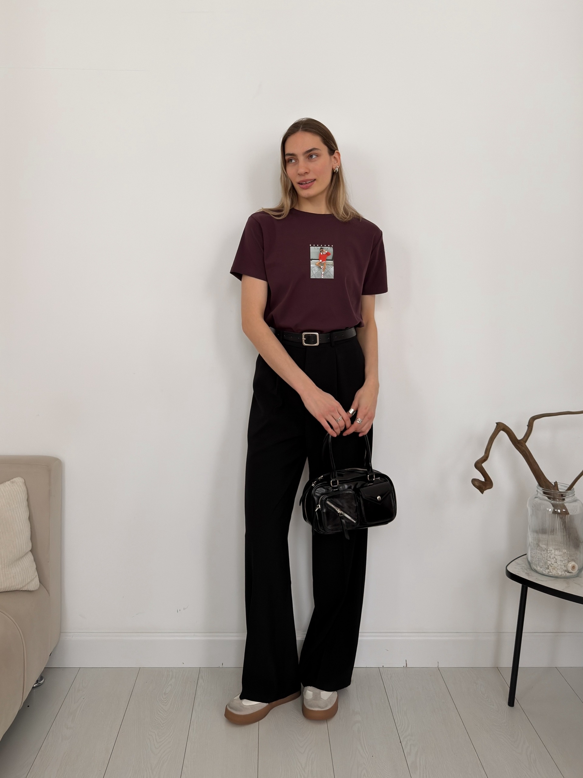 Футболка Korea 8268 Because  девушка