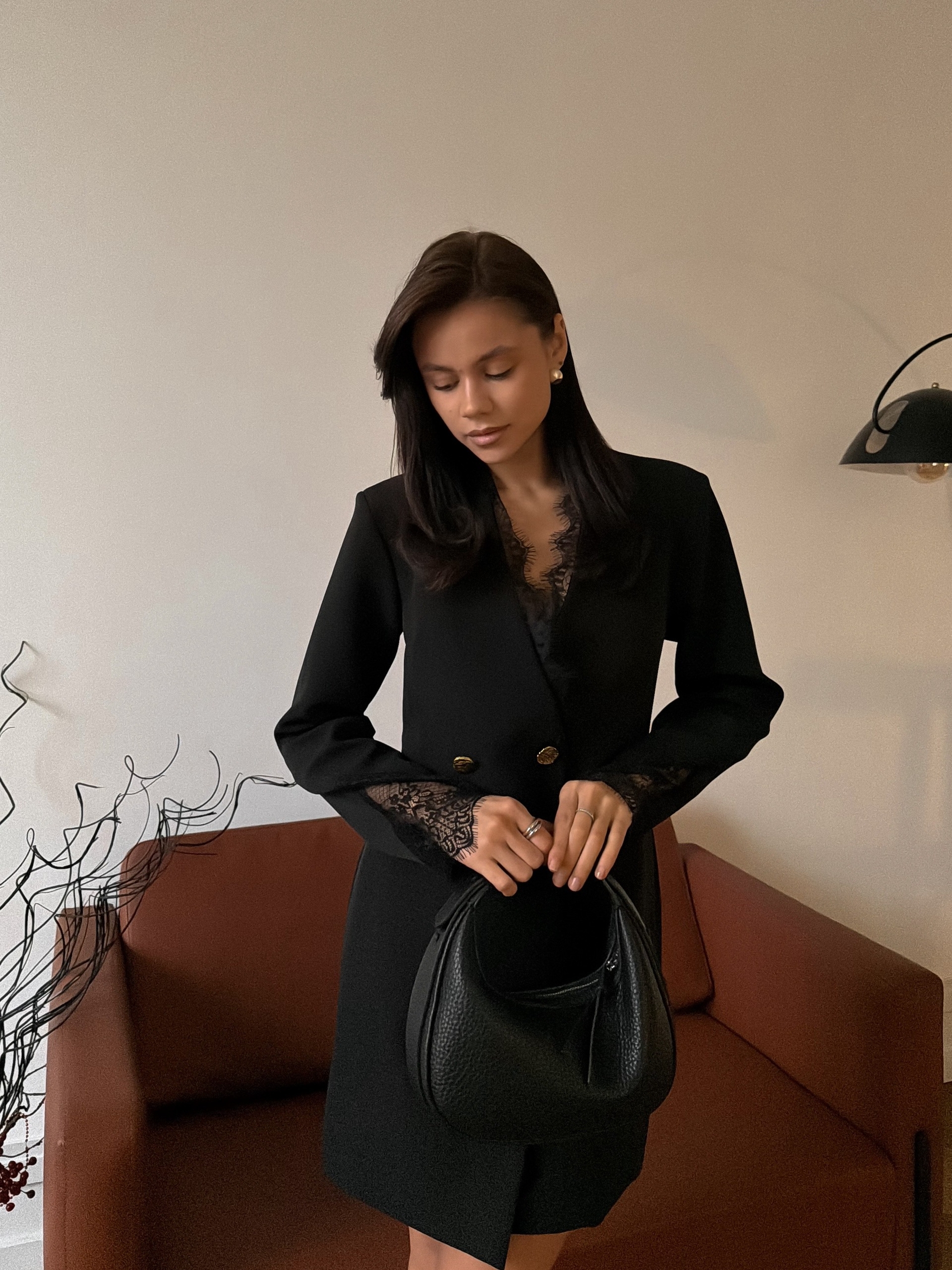 Платье-пиджак Eliz  кружево пуговки золотые