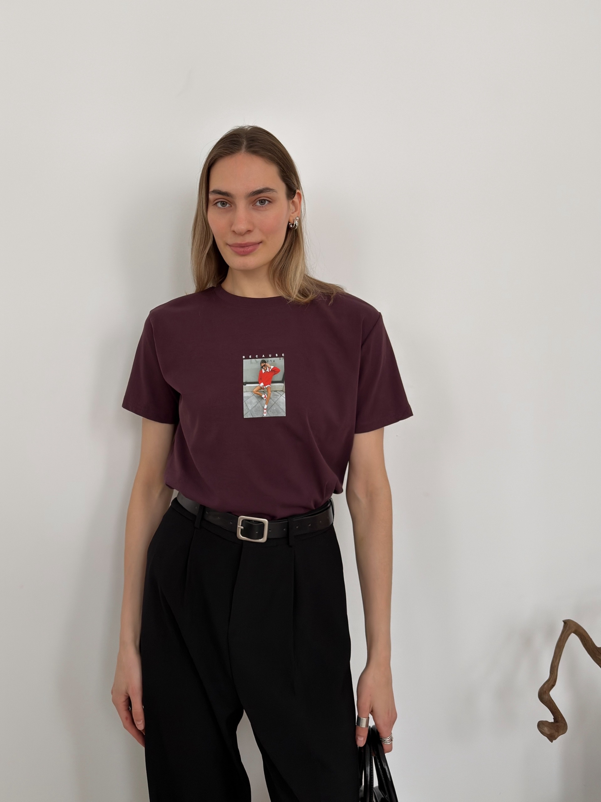 Футболка Korea 8268 Because  девушка