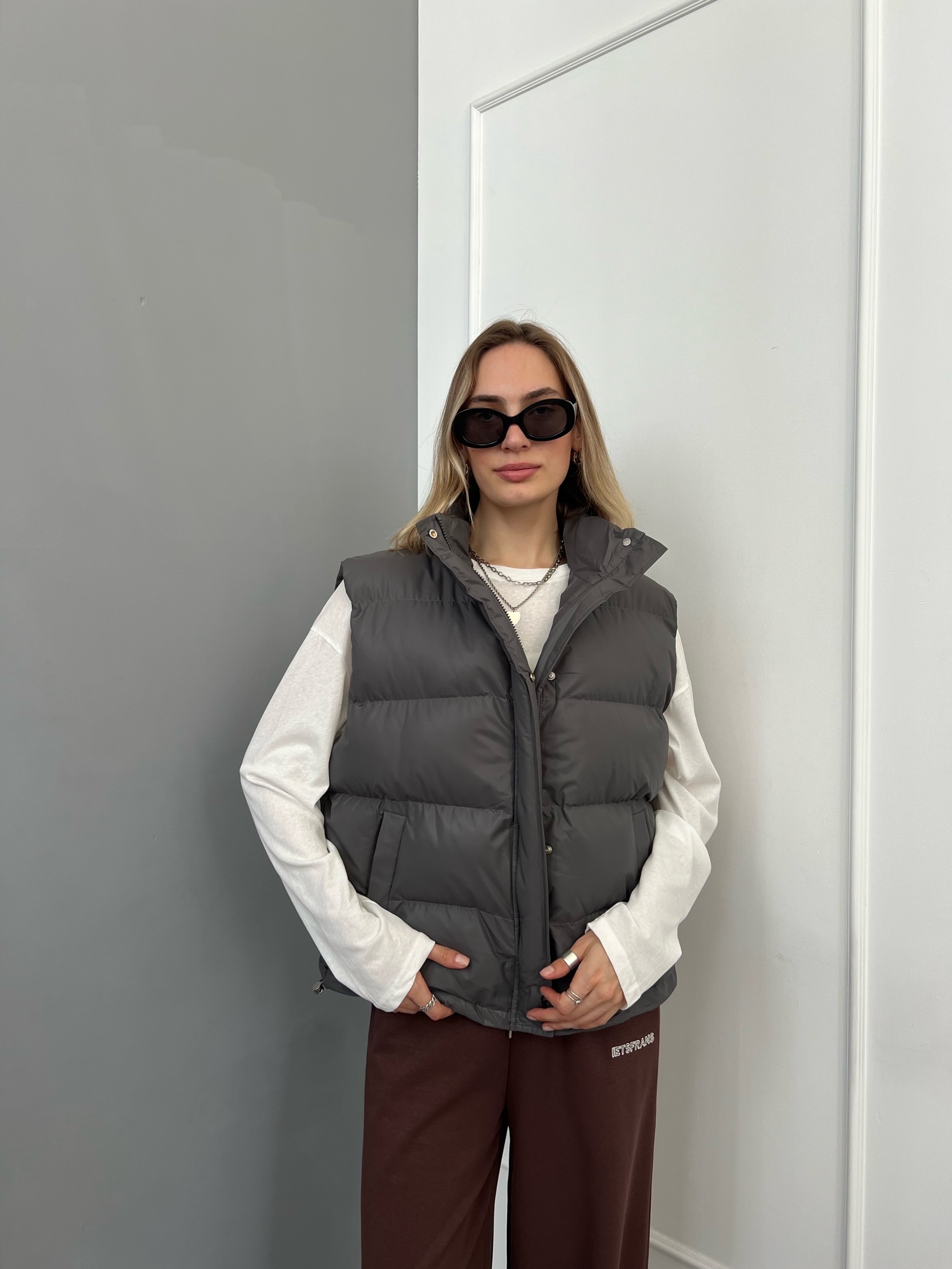 Жилет N.J brand 6089 болонь глянец