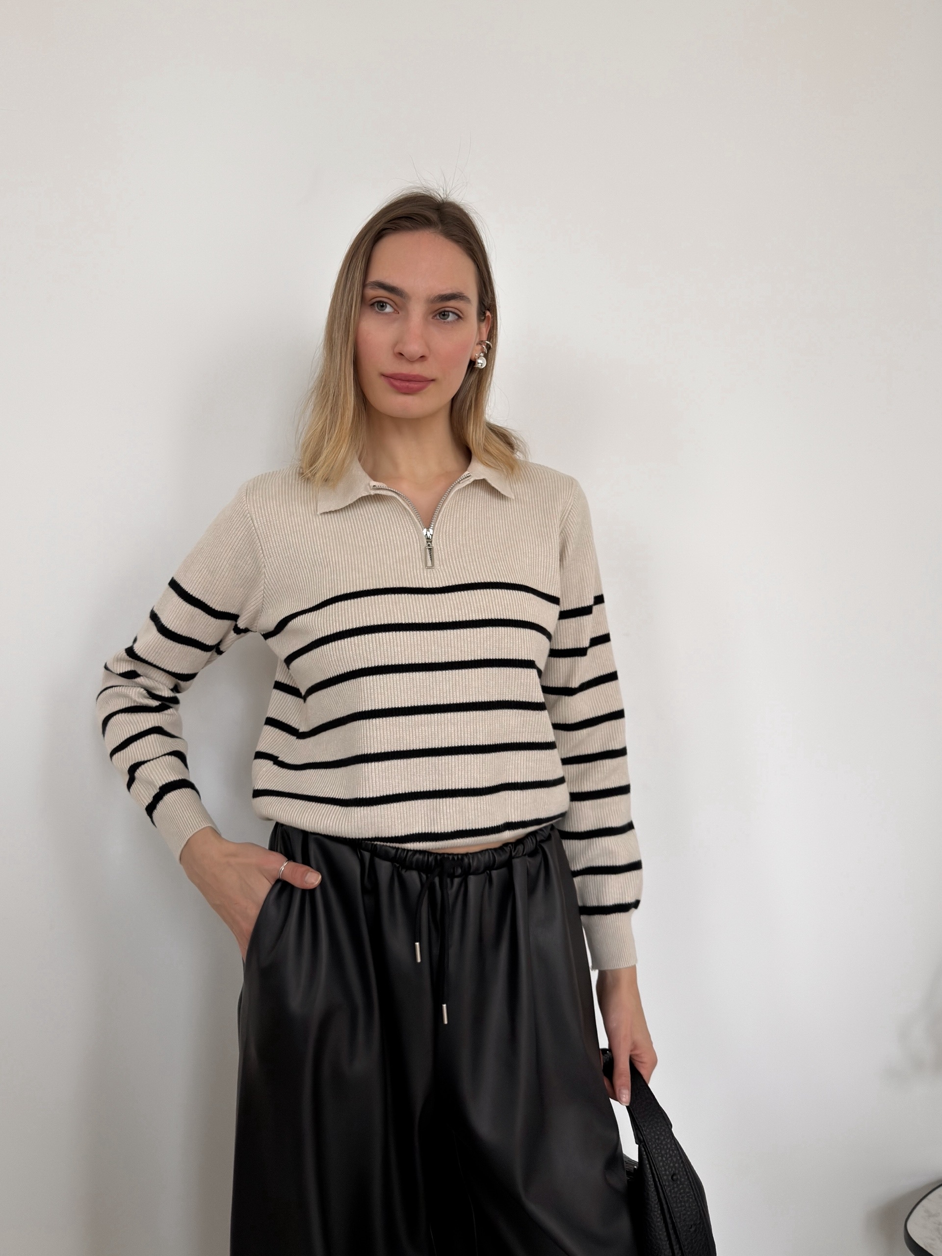 Джемпер S2172 ворот на замке полоска