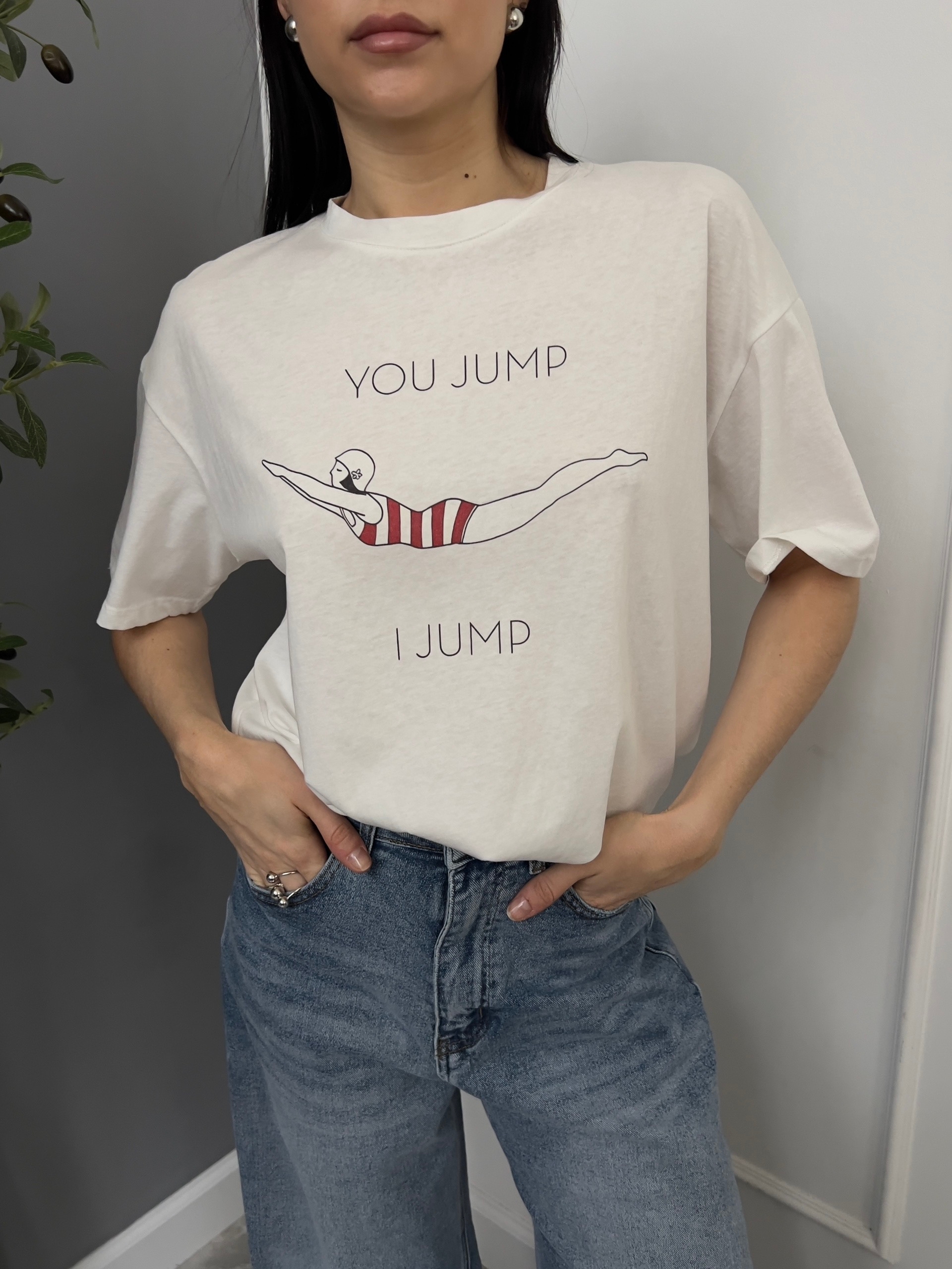 Футболка MISS HAN you jump