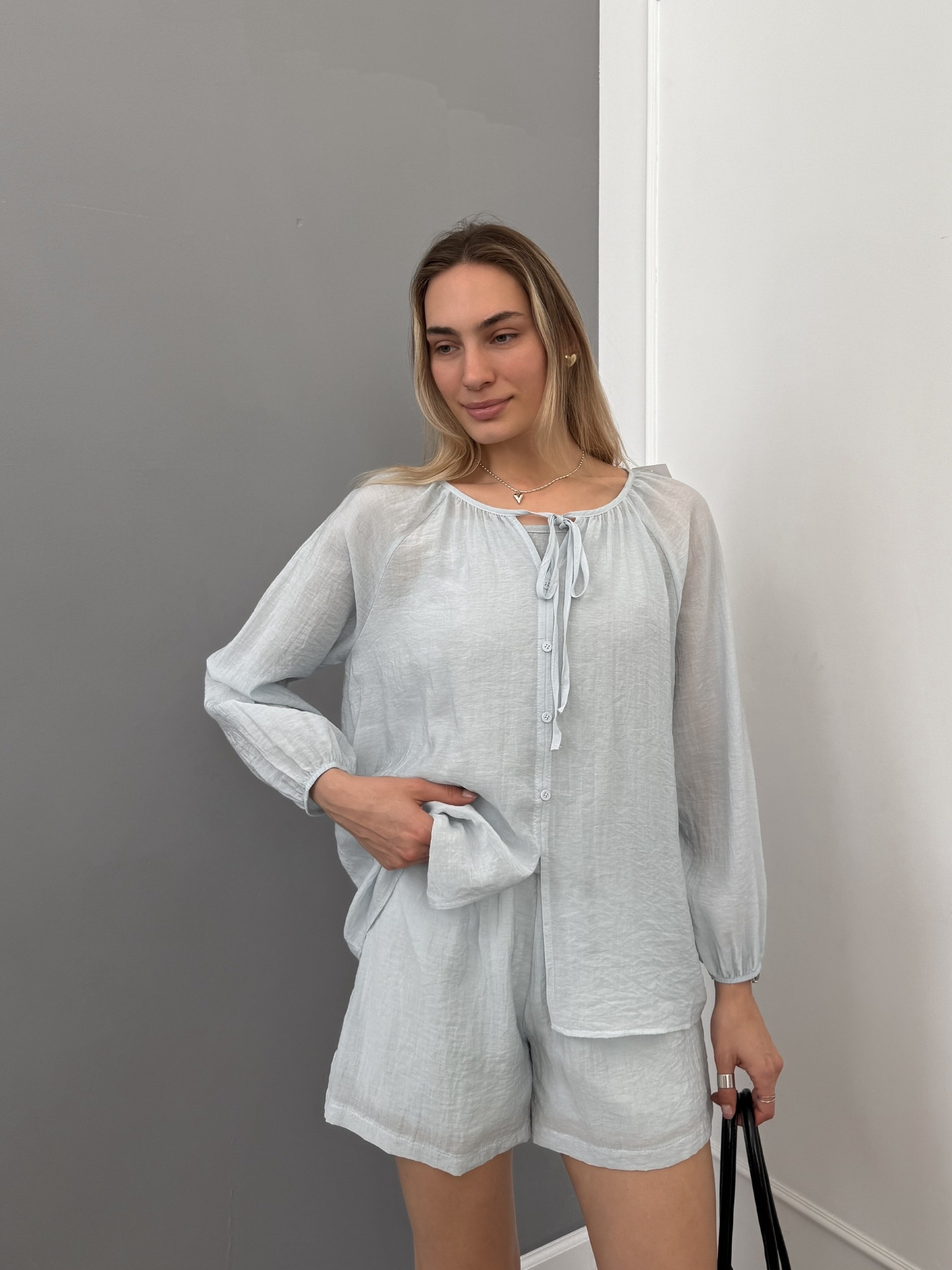 Костюм легкий W майка+блуза завязки и пуговки+шорты
