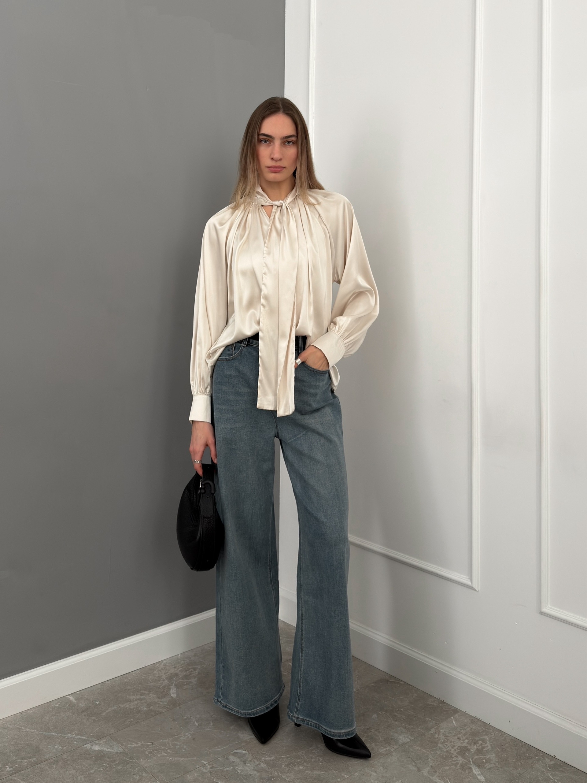 Блуза шелк 25134 завязки на вороте