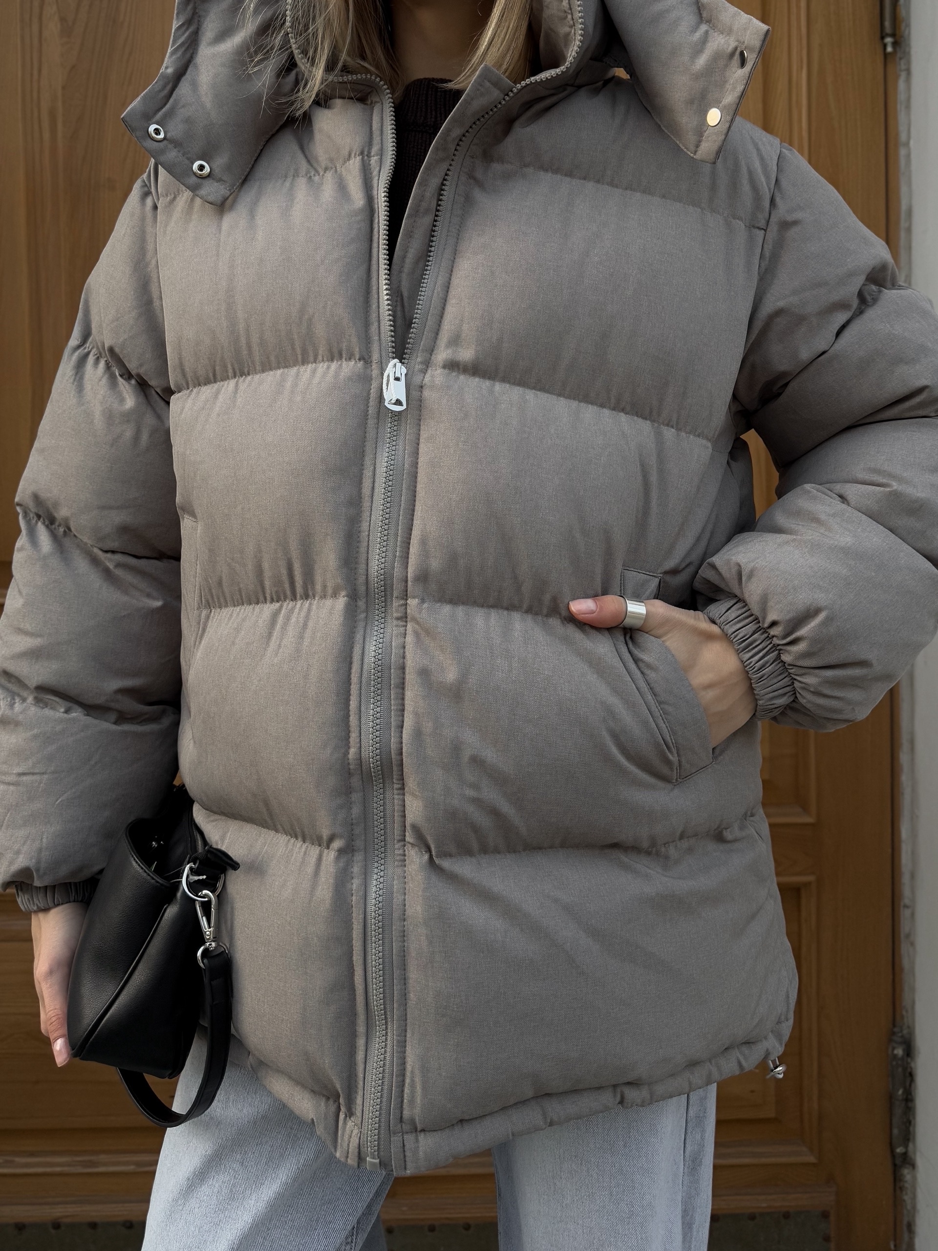 Куртка PERFECT  946 на затяжке
