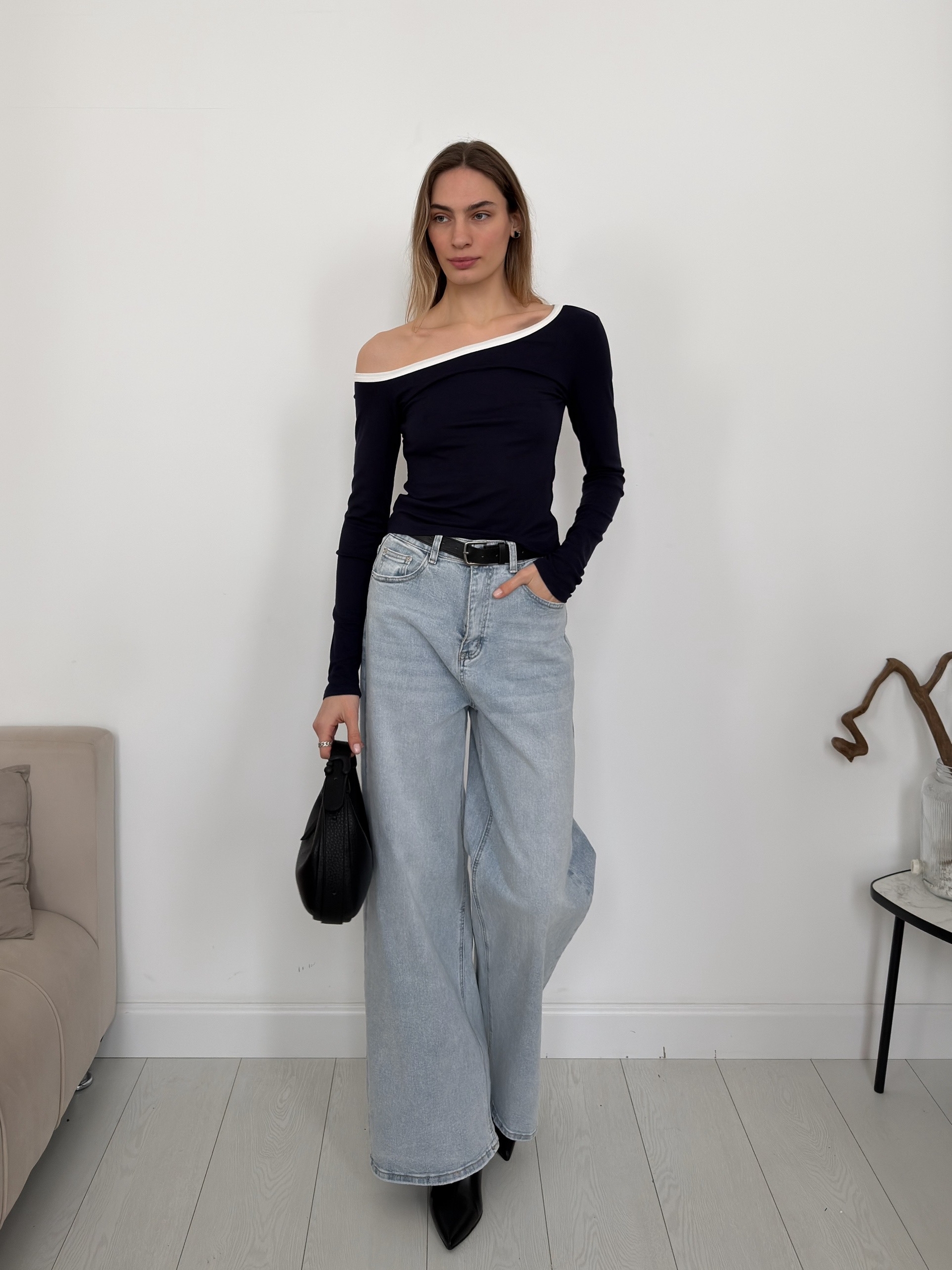 Лонгслив на одно плечо 90120