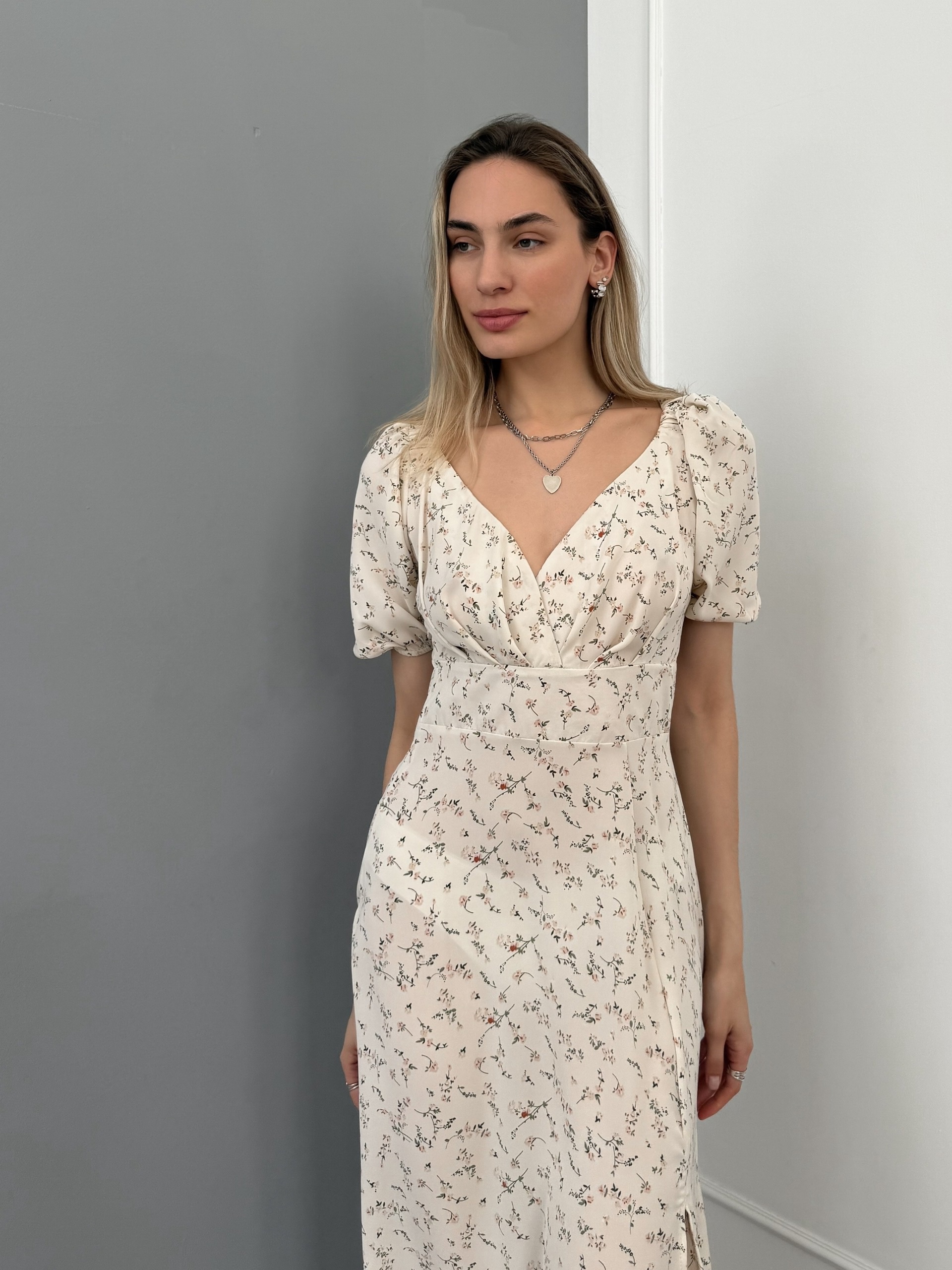 Платье Dress цветочн принт V вырез