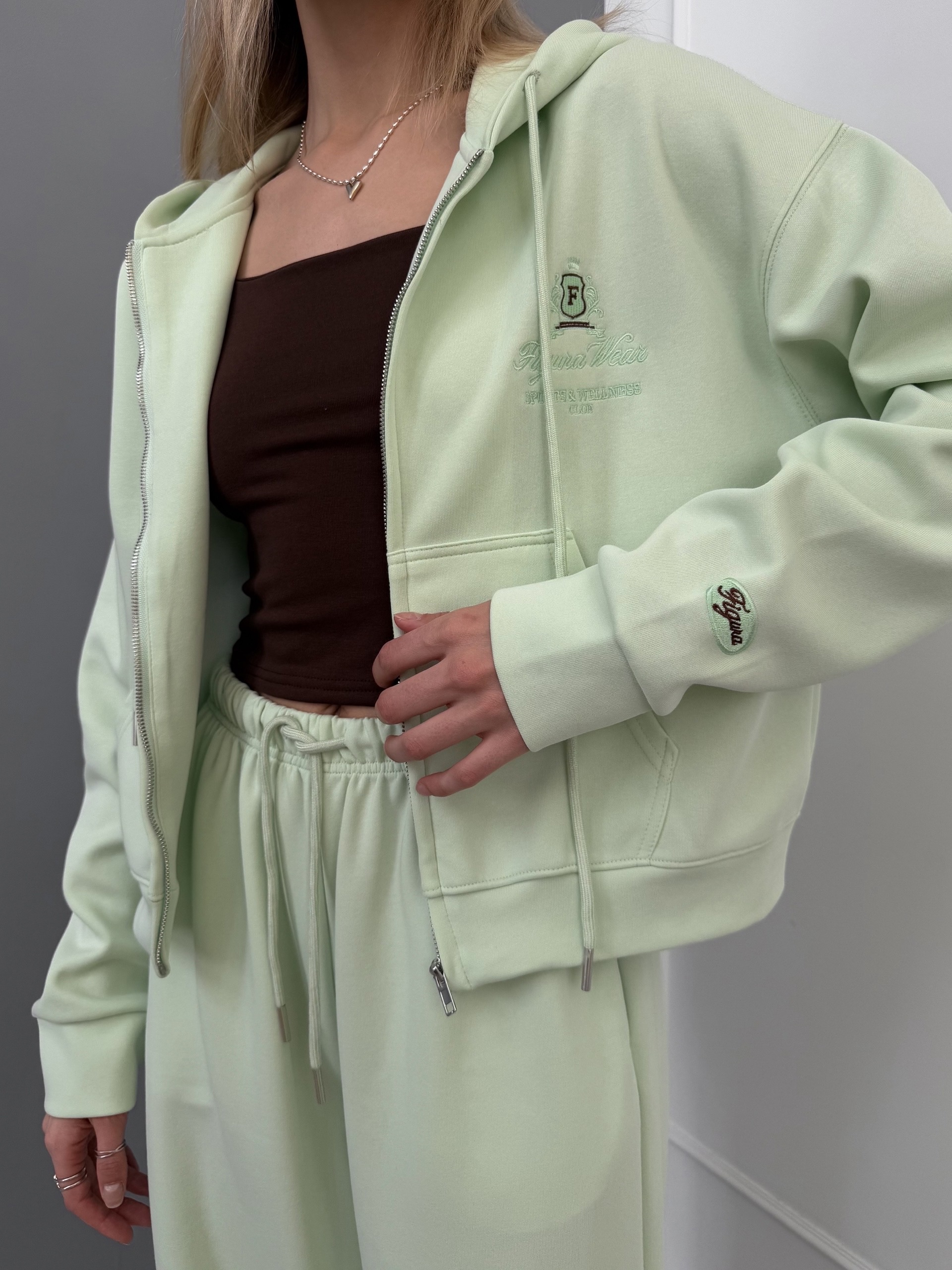 Костюм Korea 291095 толстовка на молнии надпись Figura wear+кюлоты на кулиске