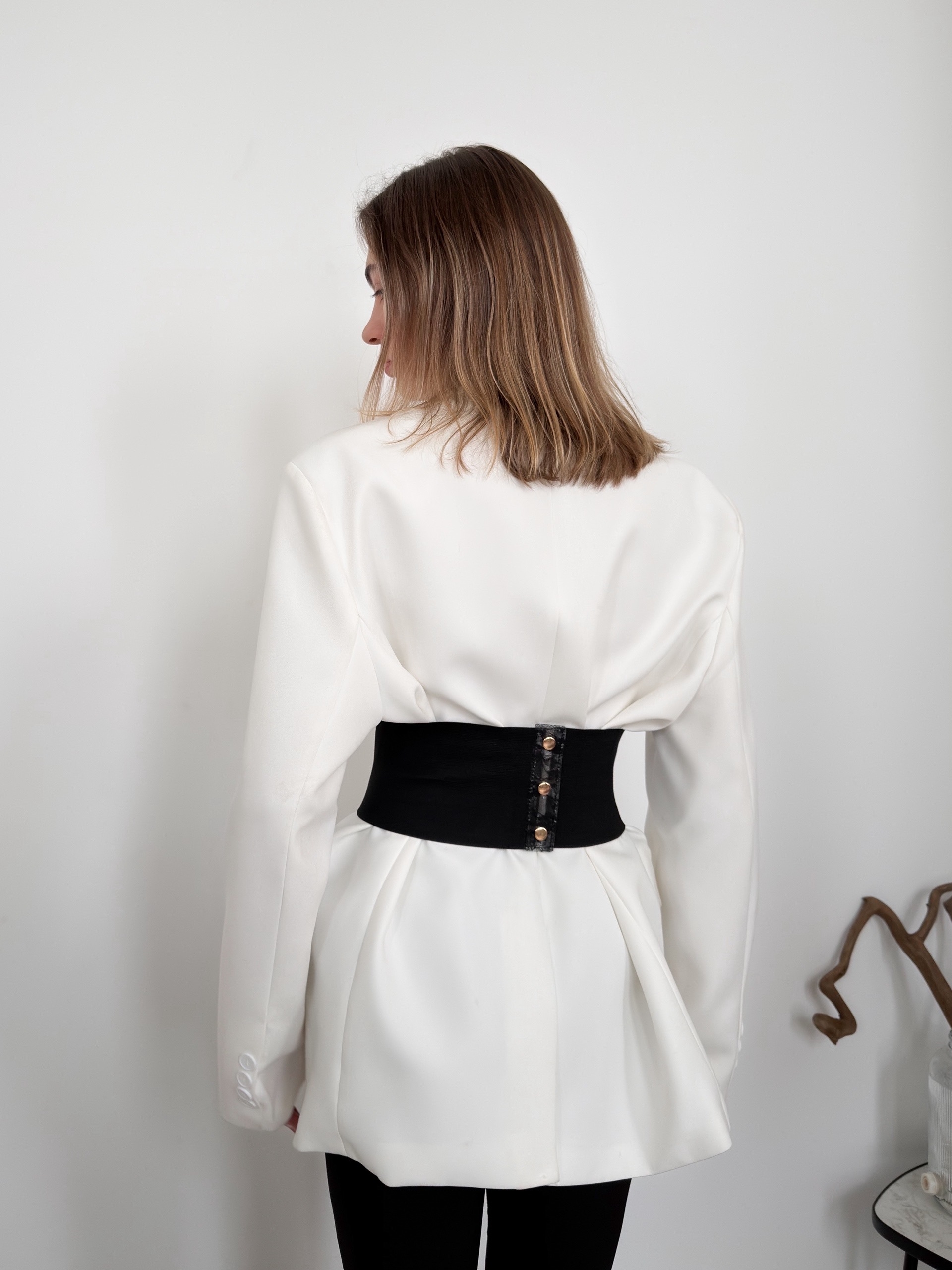 Пояс-корсет с кружевом