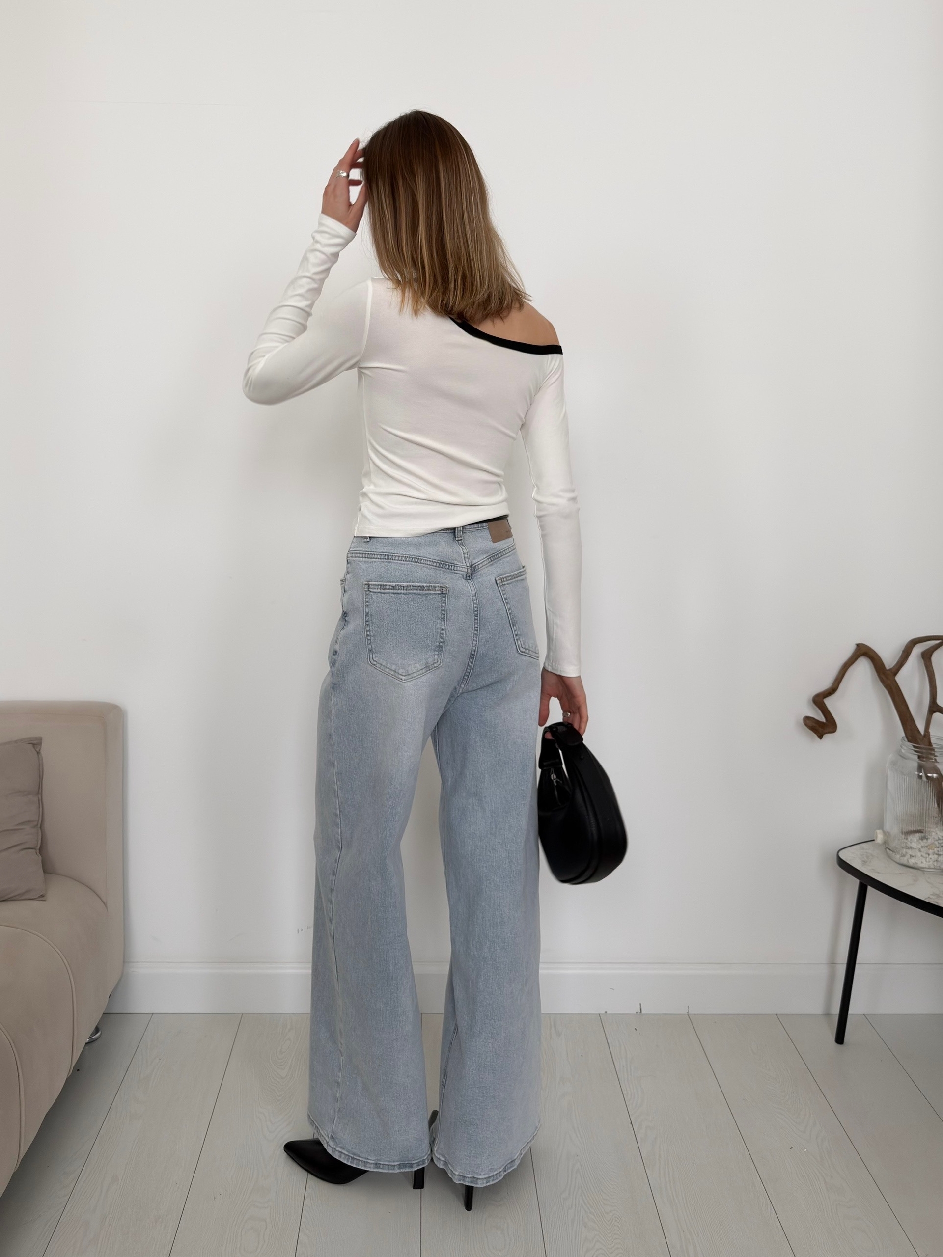 Лонгслив на одно плечо 90120