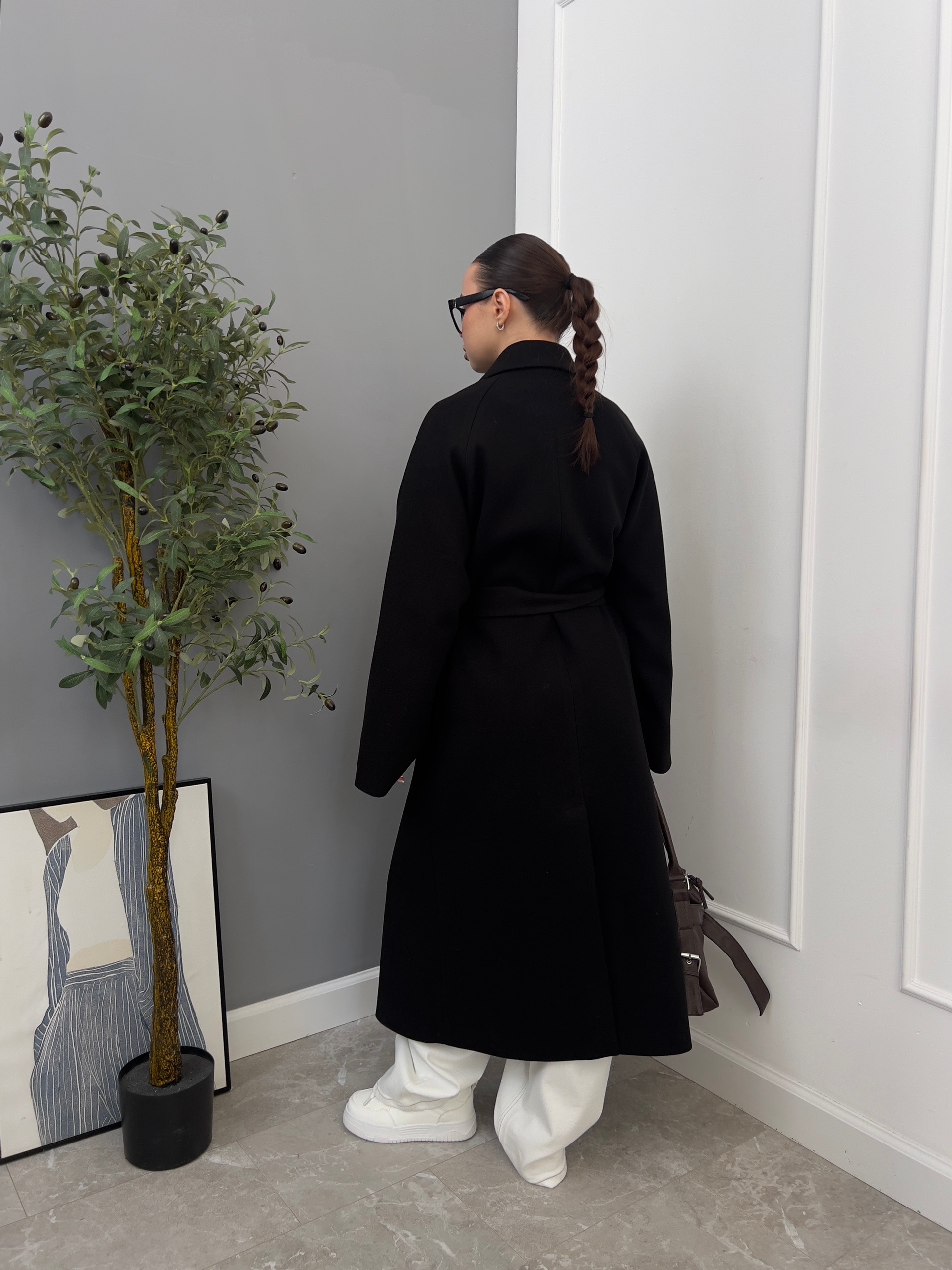 Пальто Aoyibao 8502 с поясом косые карманы