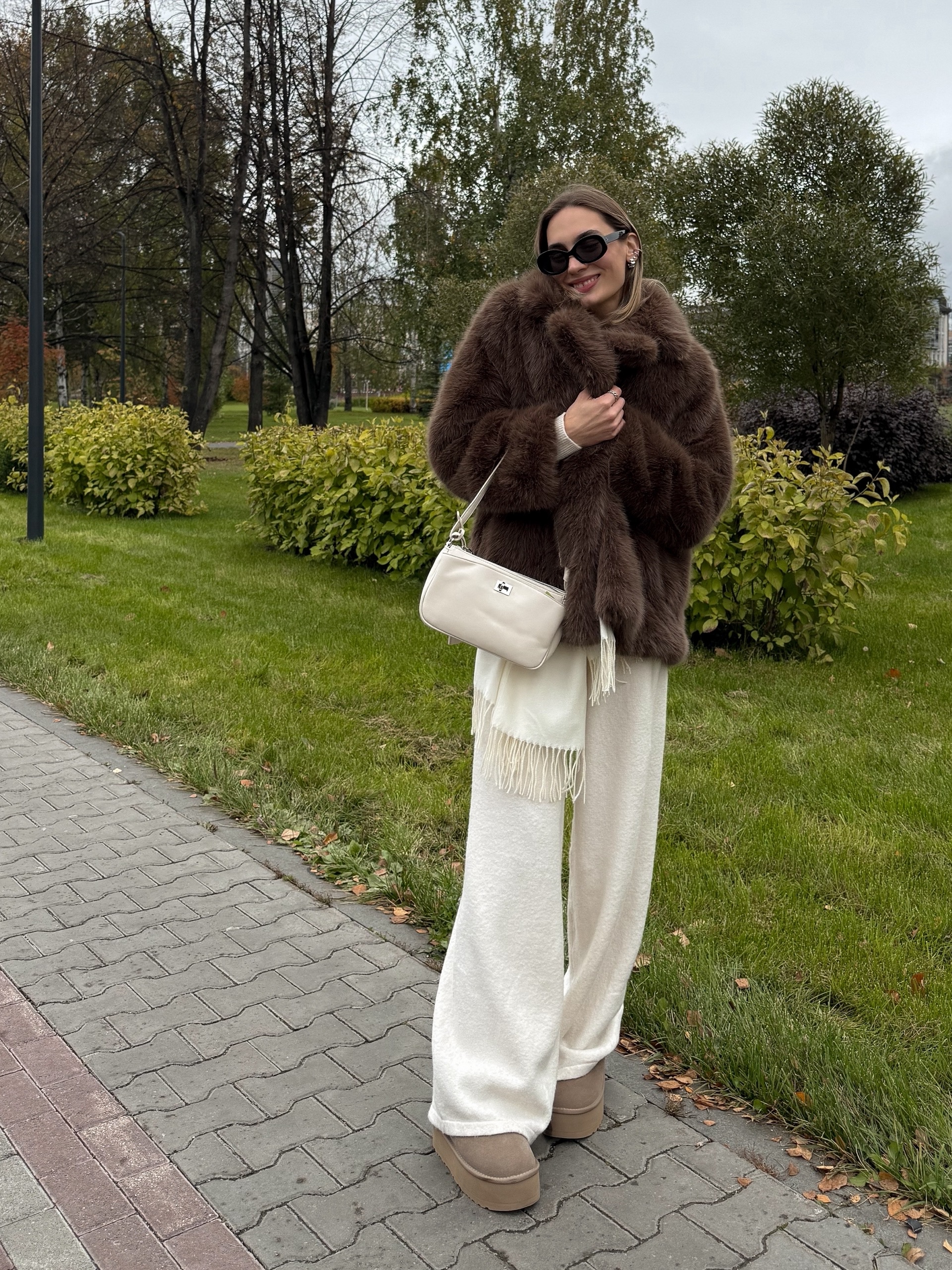 Шуба W 6682 пушистая средн длина