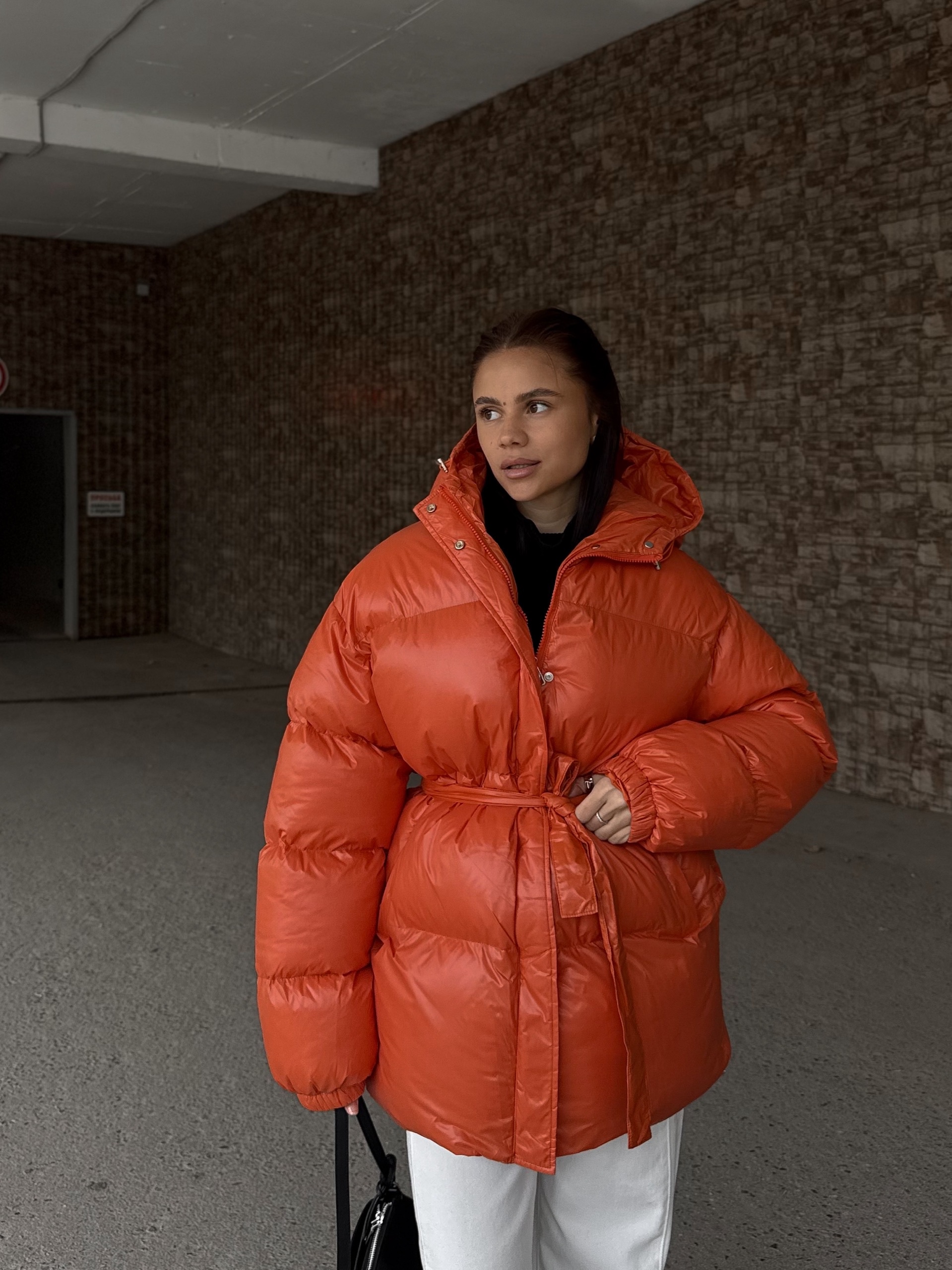 Куртка Fashion 80933 глянец с поясом