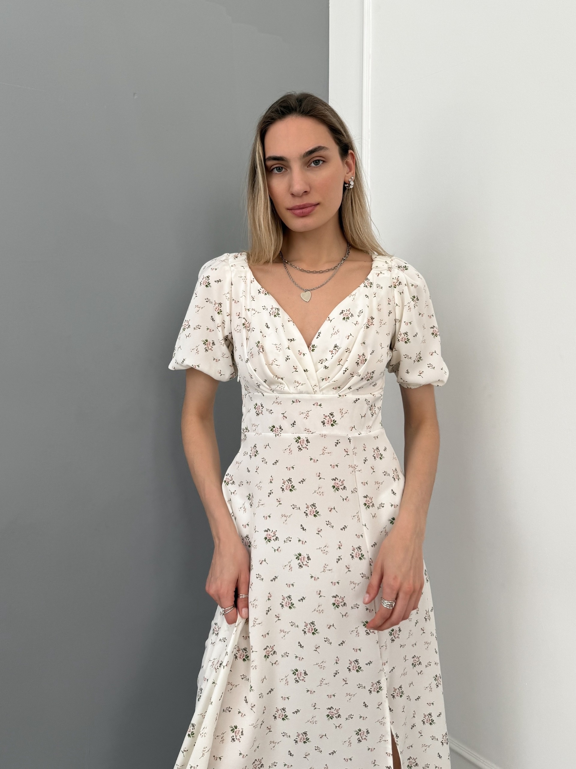 Платье Dress цветочн принт V вырез