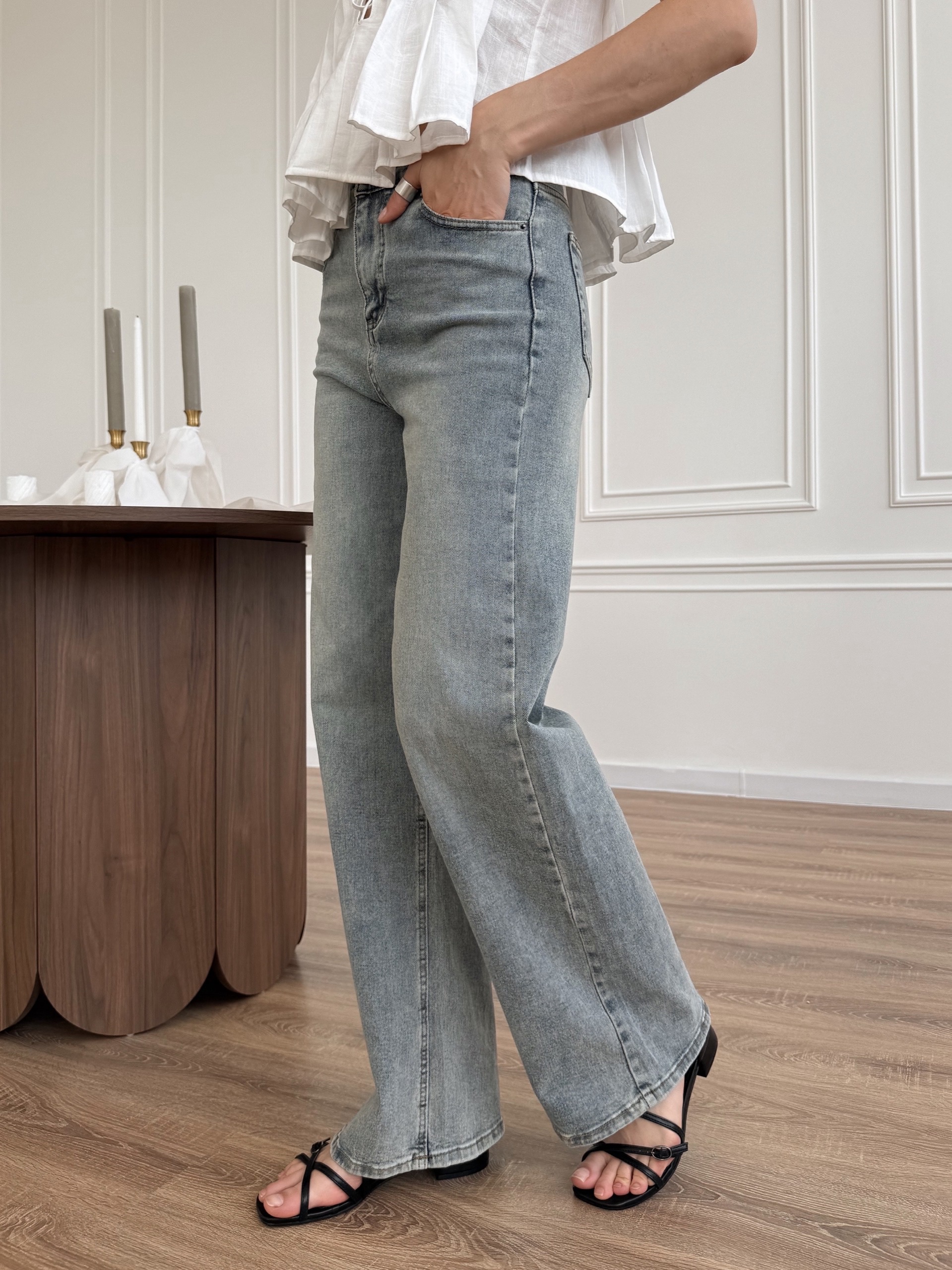 Джинсы Praisejeans E5870M прямые потертые