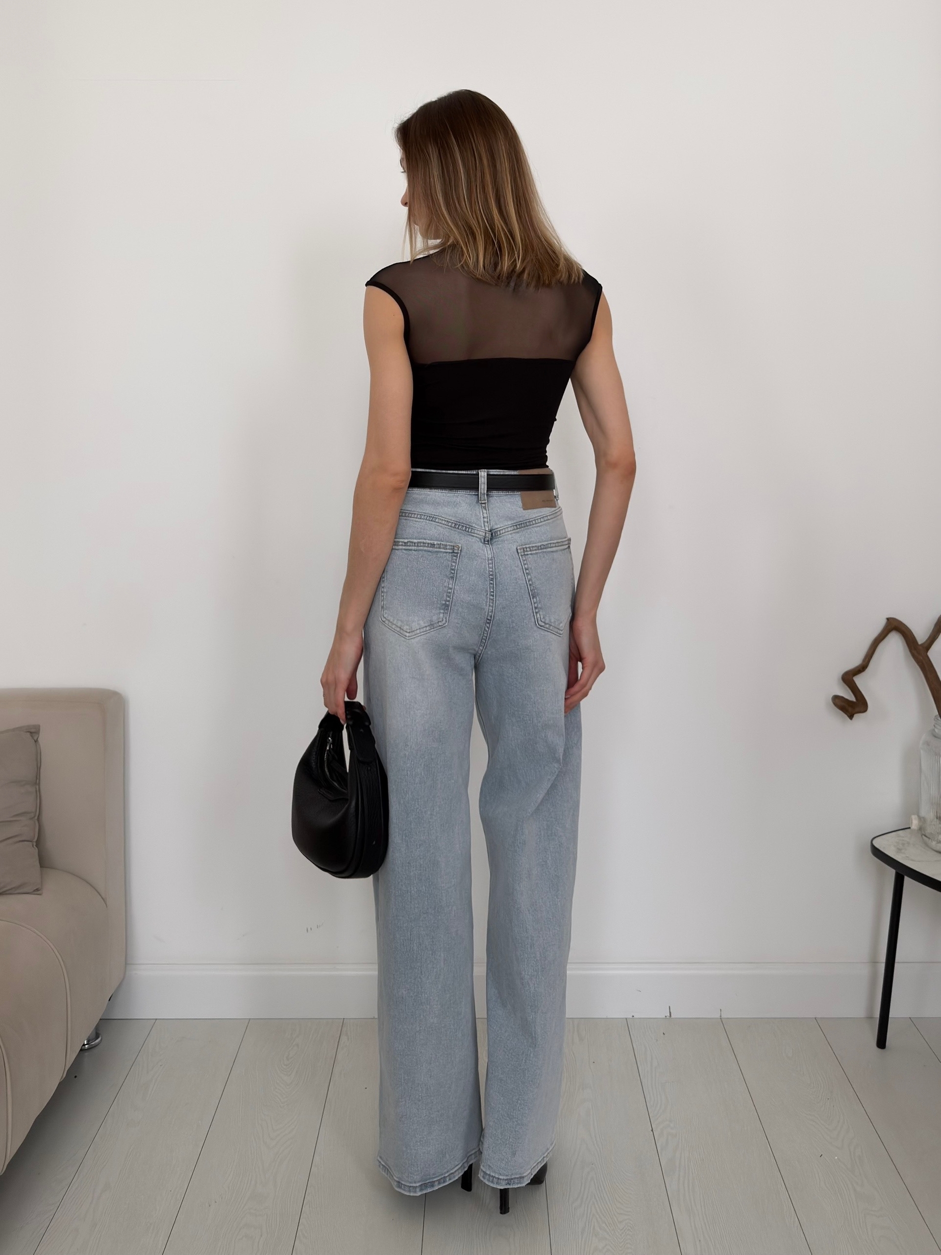 Майка с чашечками с сеткой