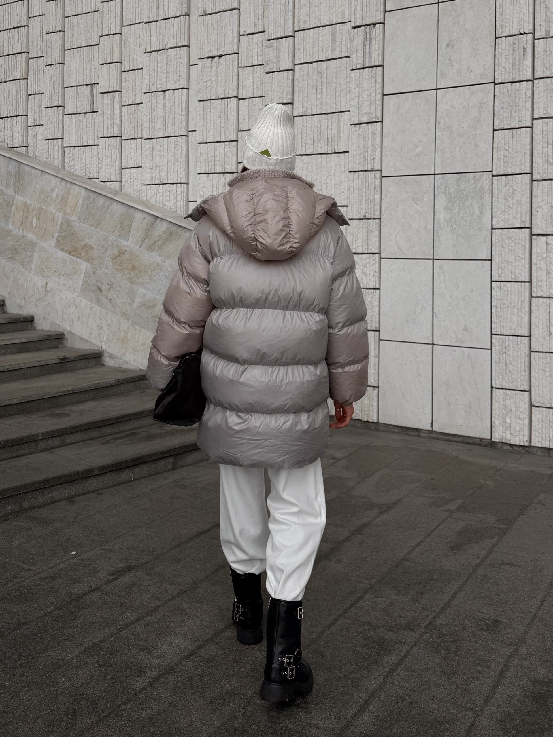 Куртка W5920 прямая средняя длина