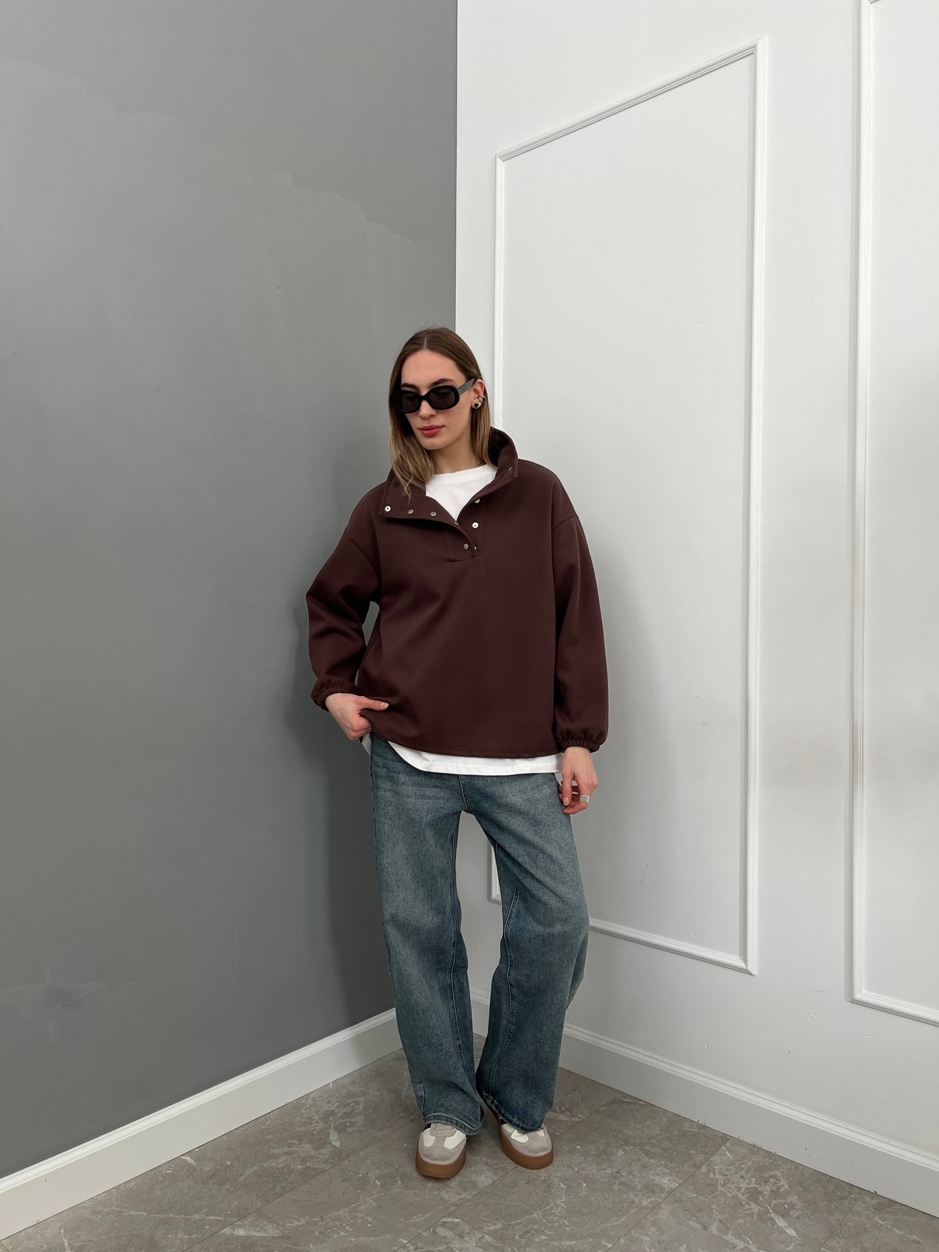 Свитшот W 9302 на заклепках