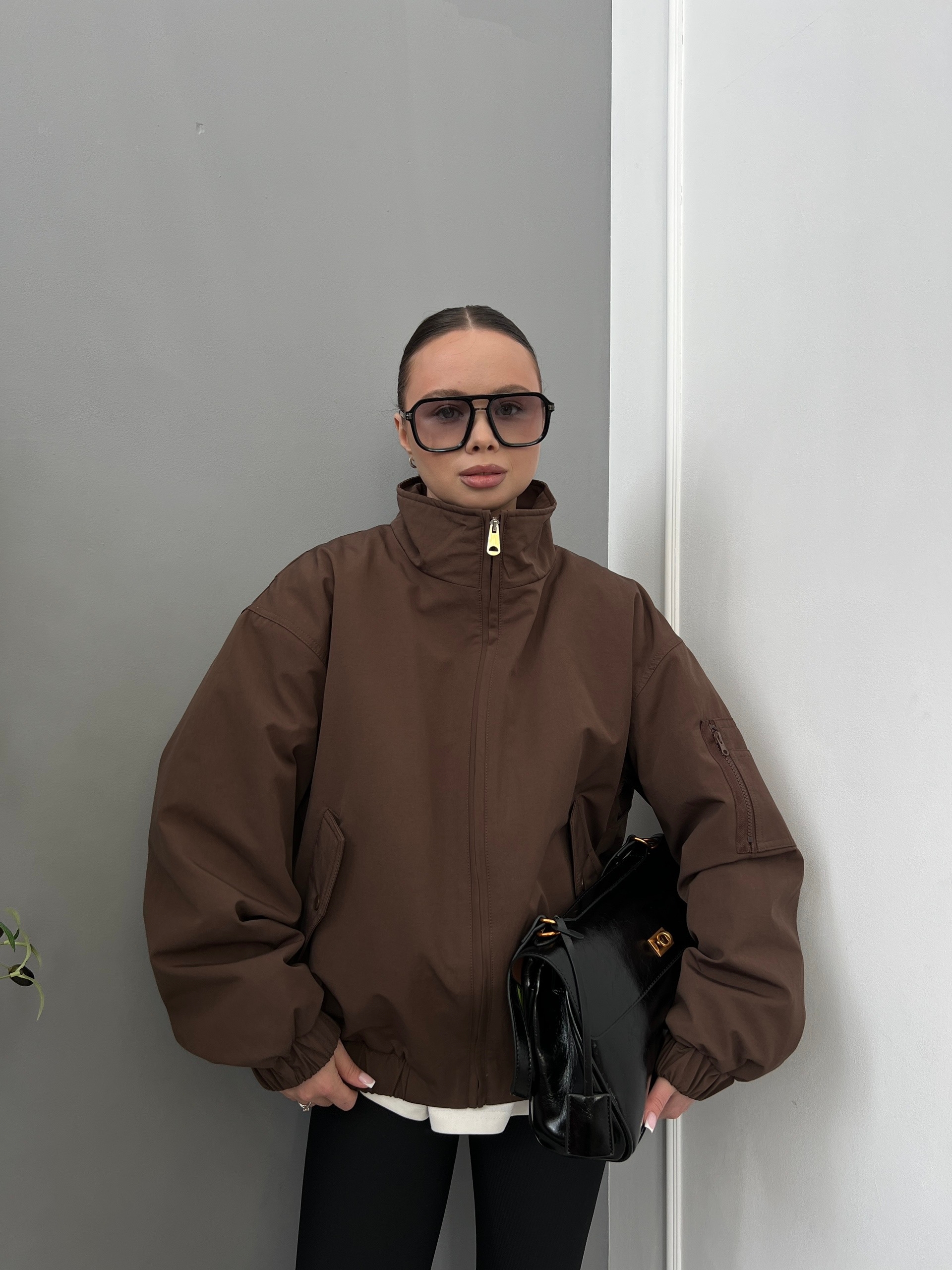 Бомбер W 667 кармашек на рукаве