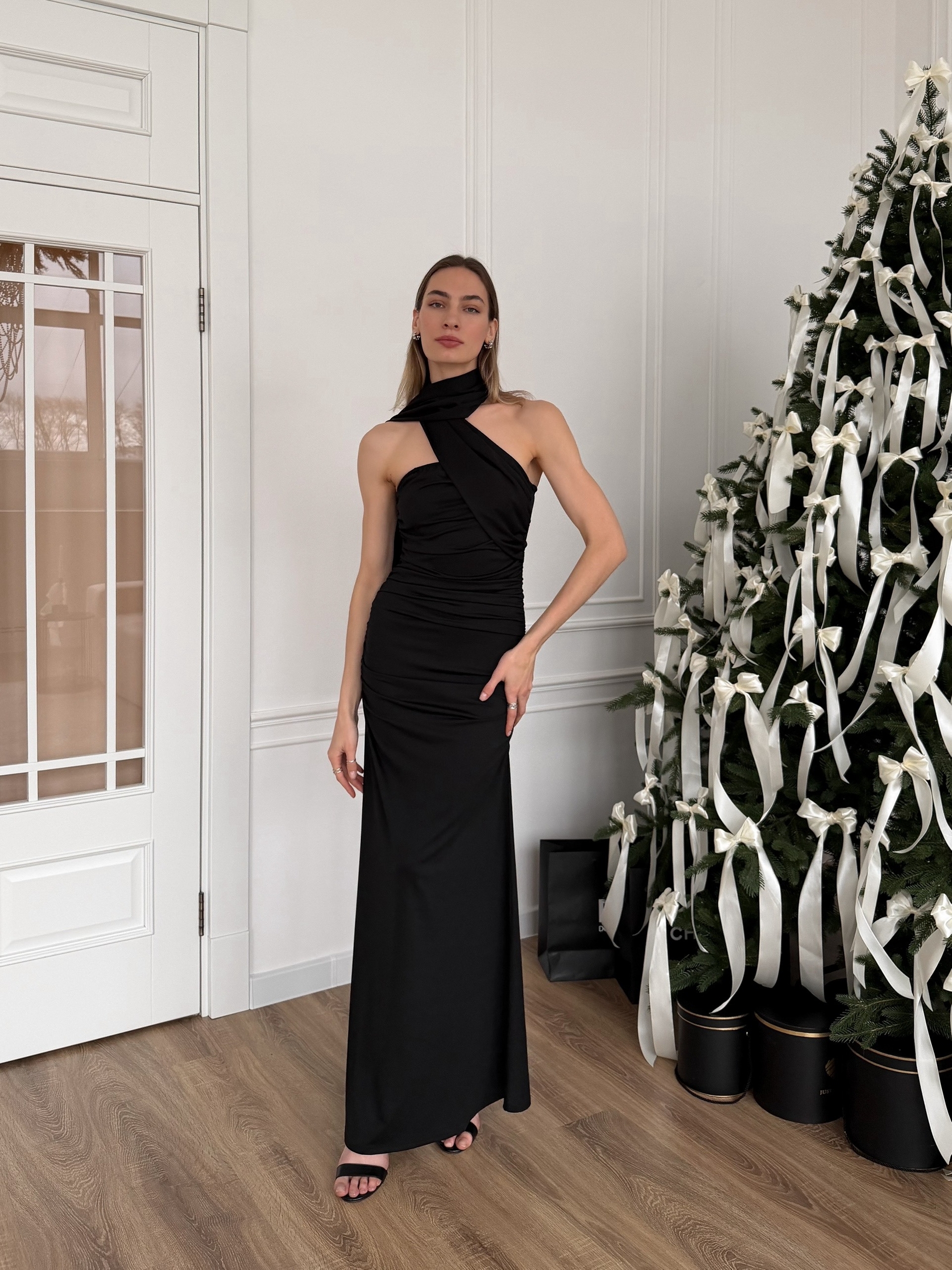 Платье 5145 без рукавов драпировка + шлейф