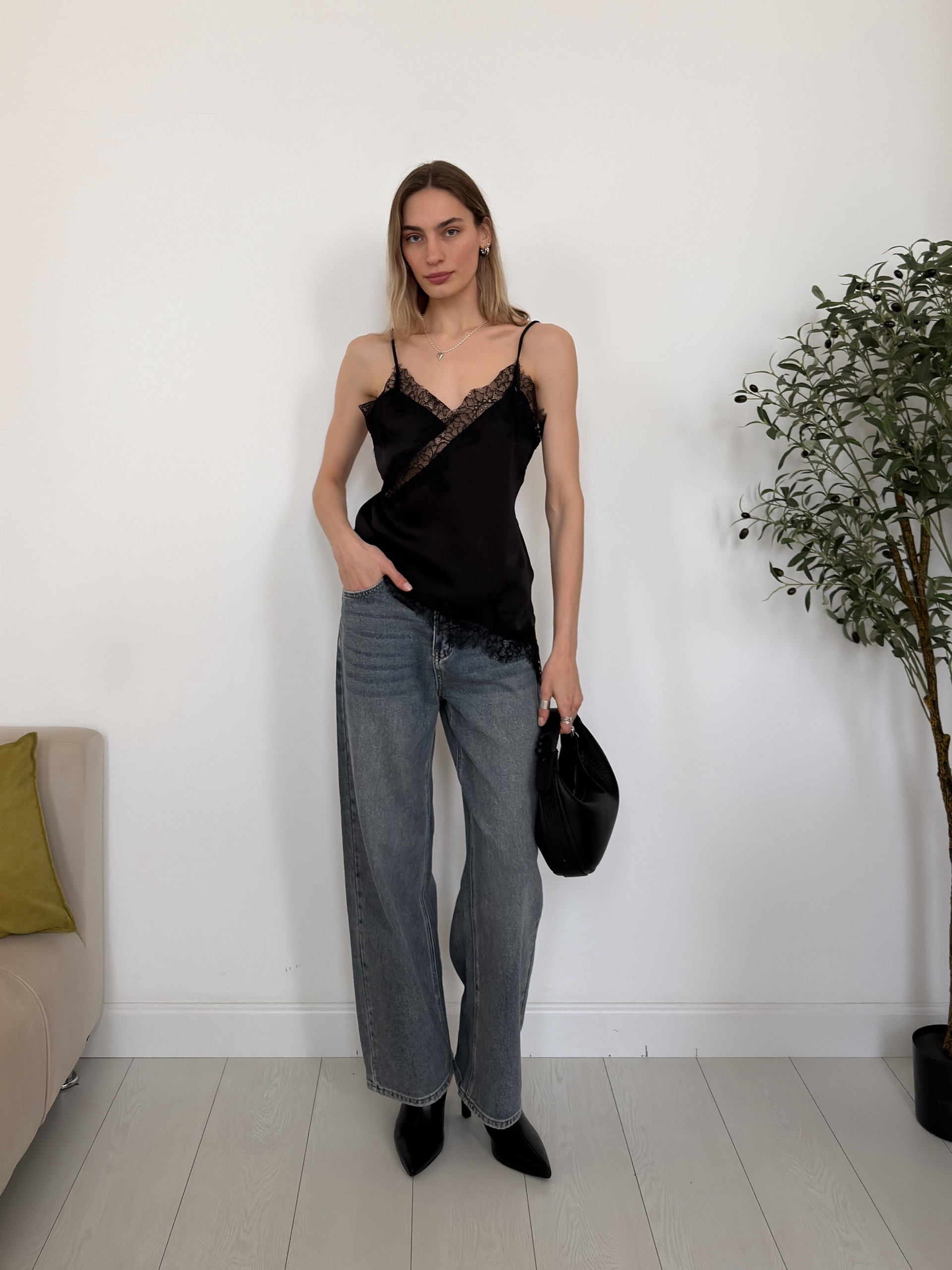 Майка The river C1D1876 кружево удлинение с боку