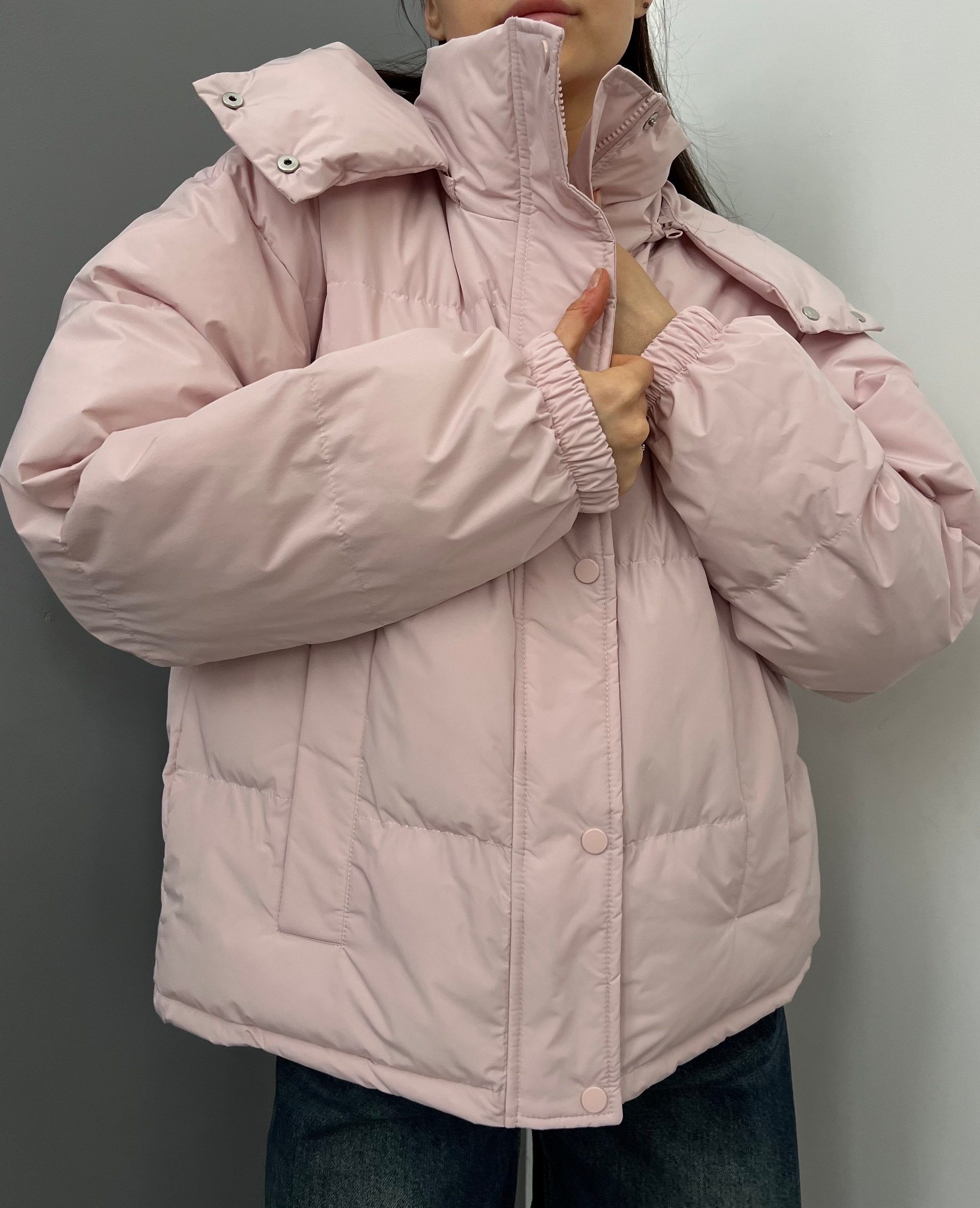 Куртка W 5939 короткая с капюшоном