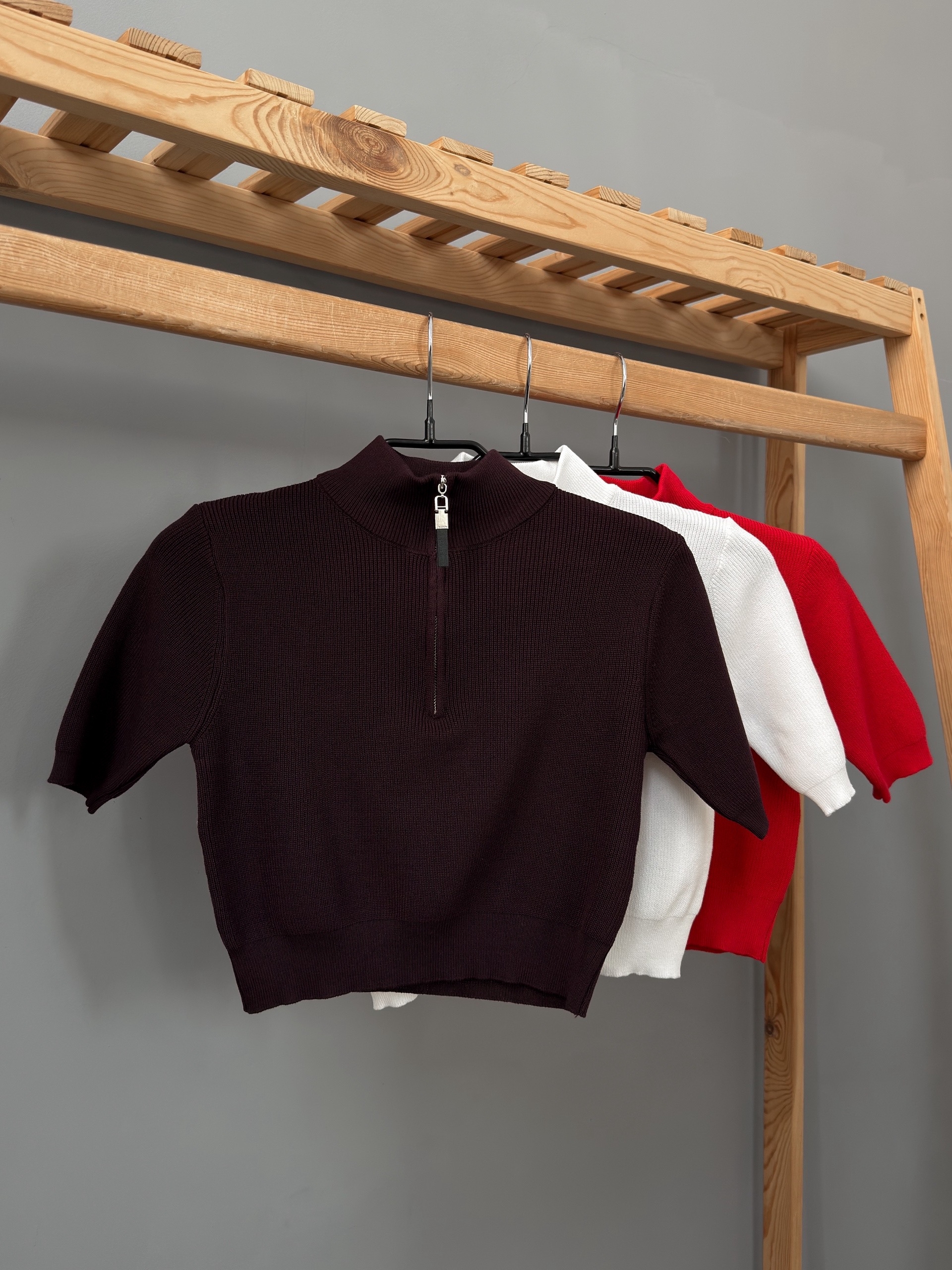 Кофточка Korea 215 укороченая ворот на молнии