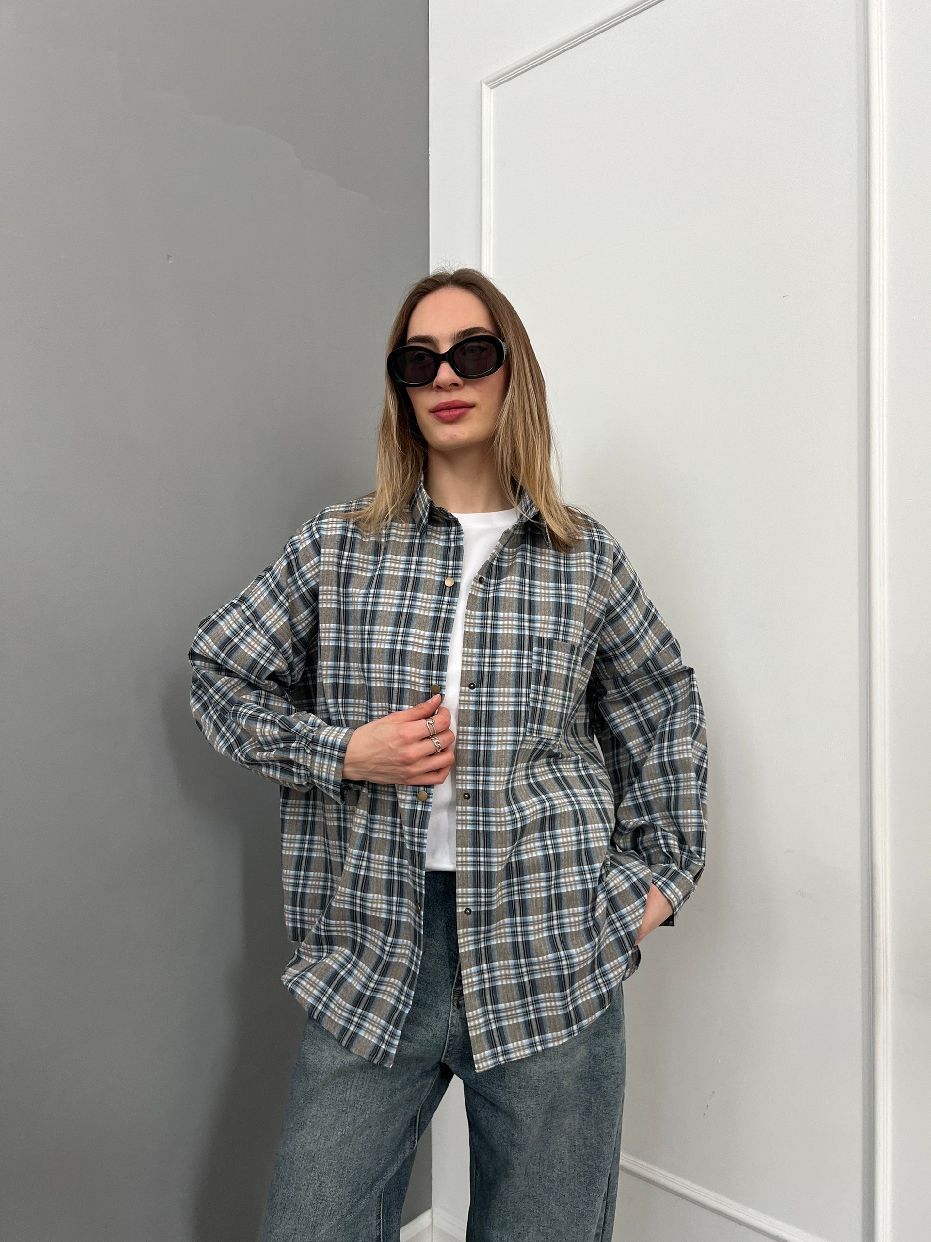 Рубашка LanLan 9227 клетка кармашек на груди