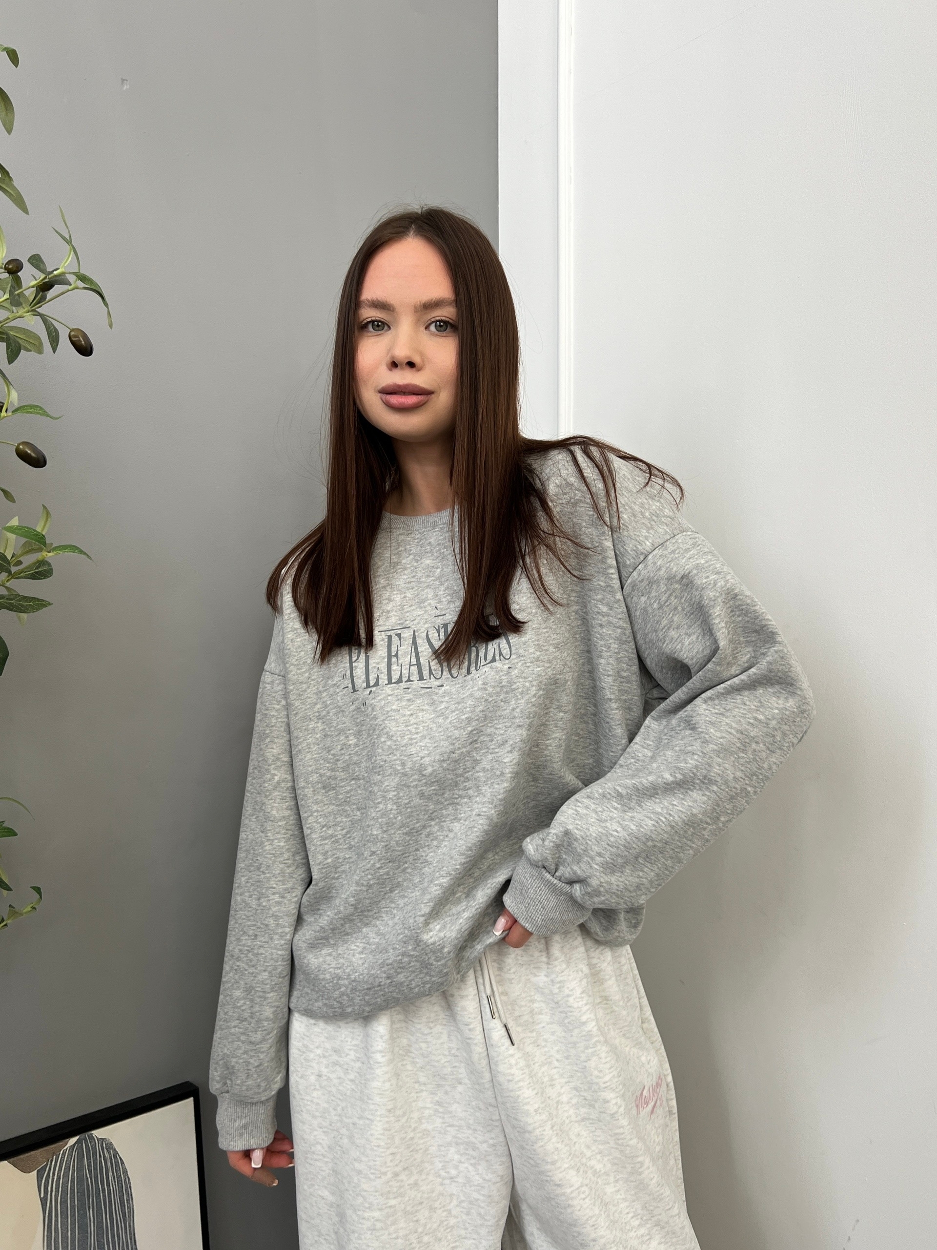 Свитшот Metesi надпись Pleasures