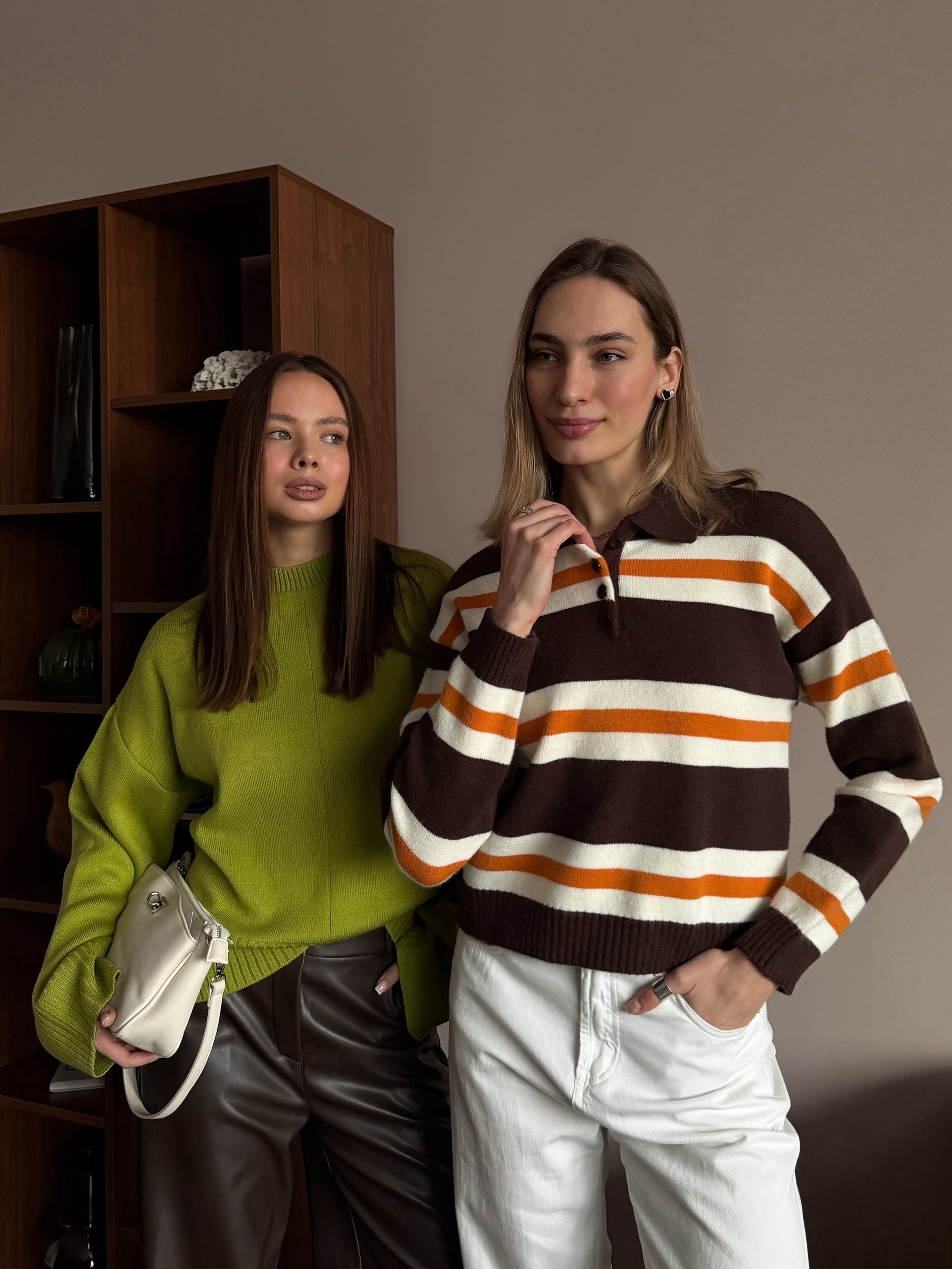 Джемпер F1231 поло в полоску