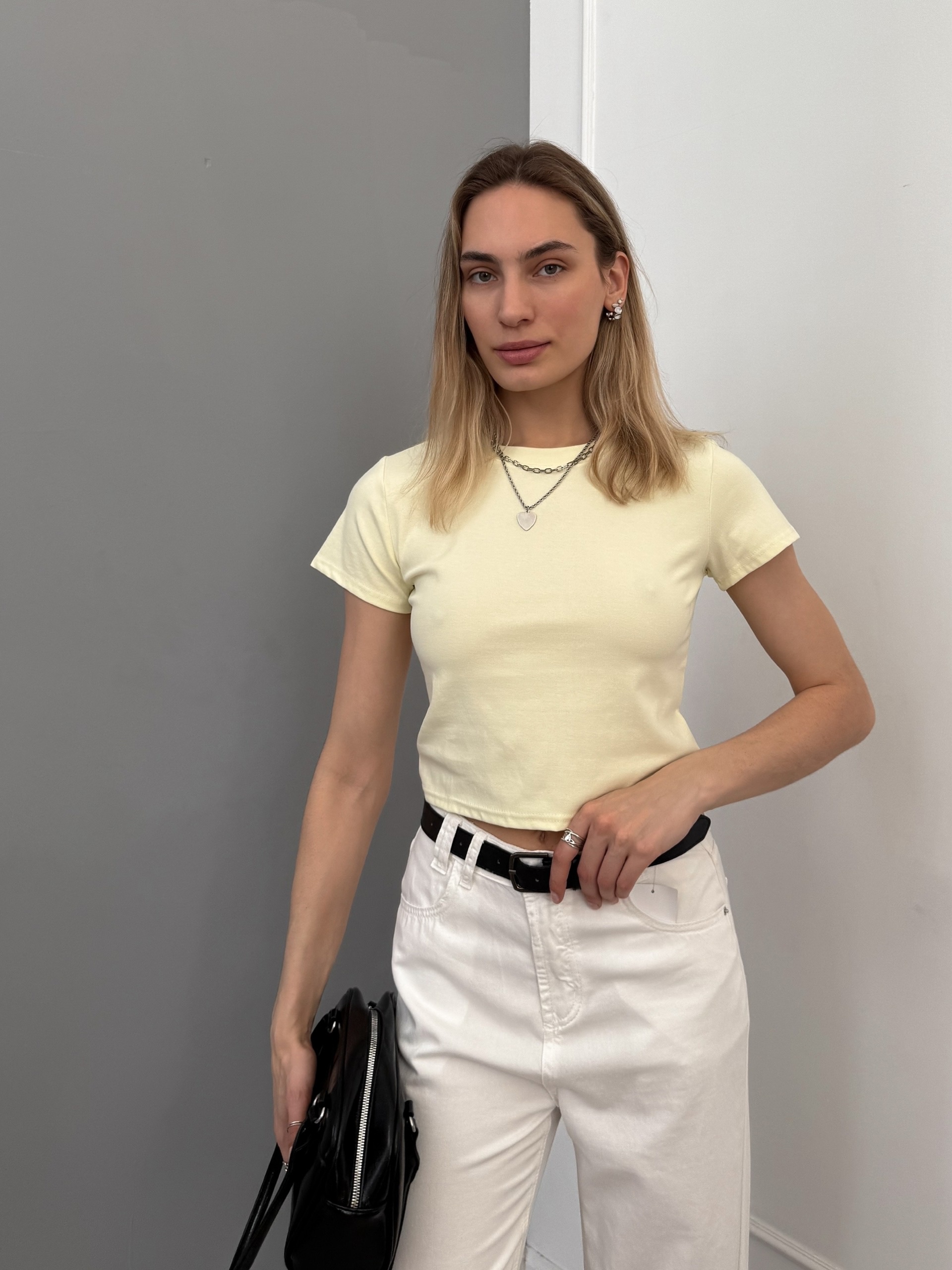 Футболка Korea 695 однотон короткая