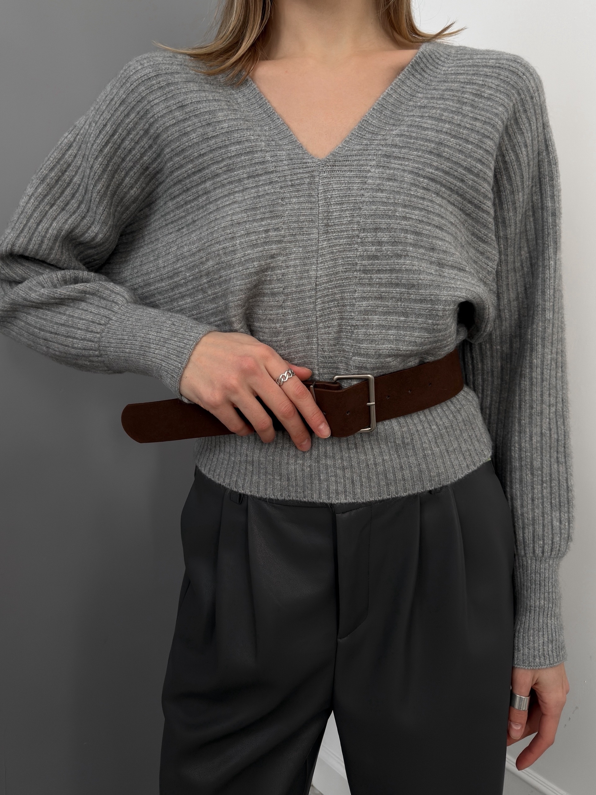 Джемпер WG WE W8072 v вырез+ремень