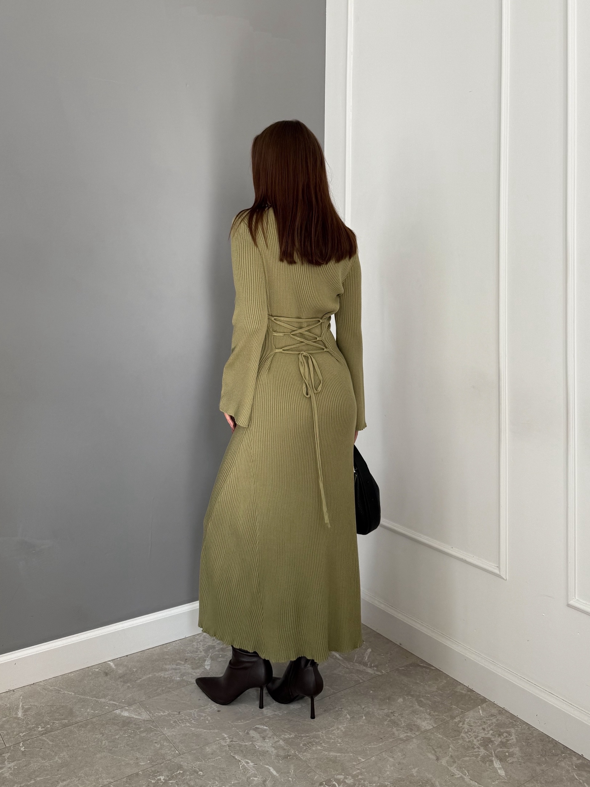 Платье 80043 завязки на талии в рубчик