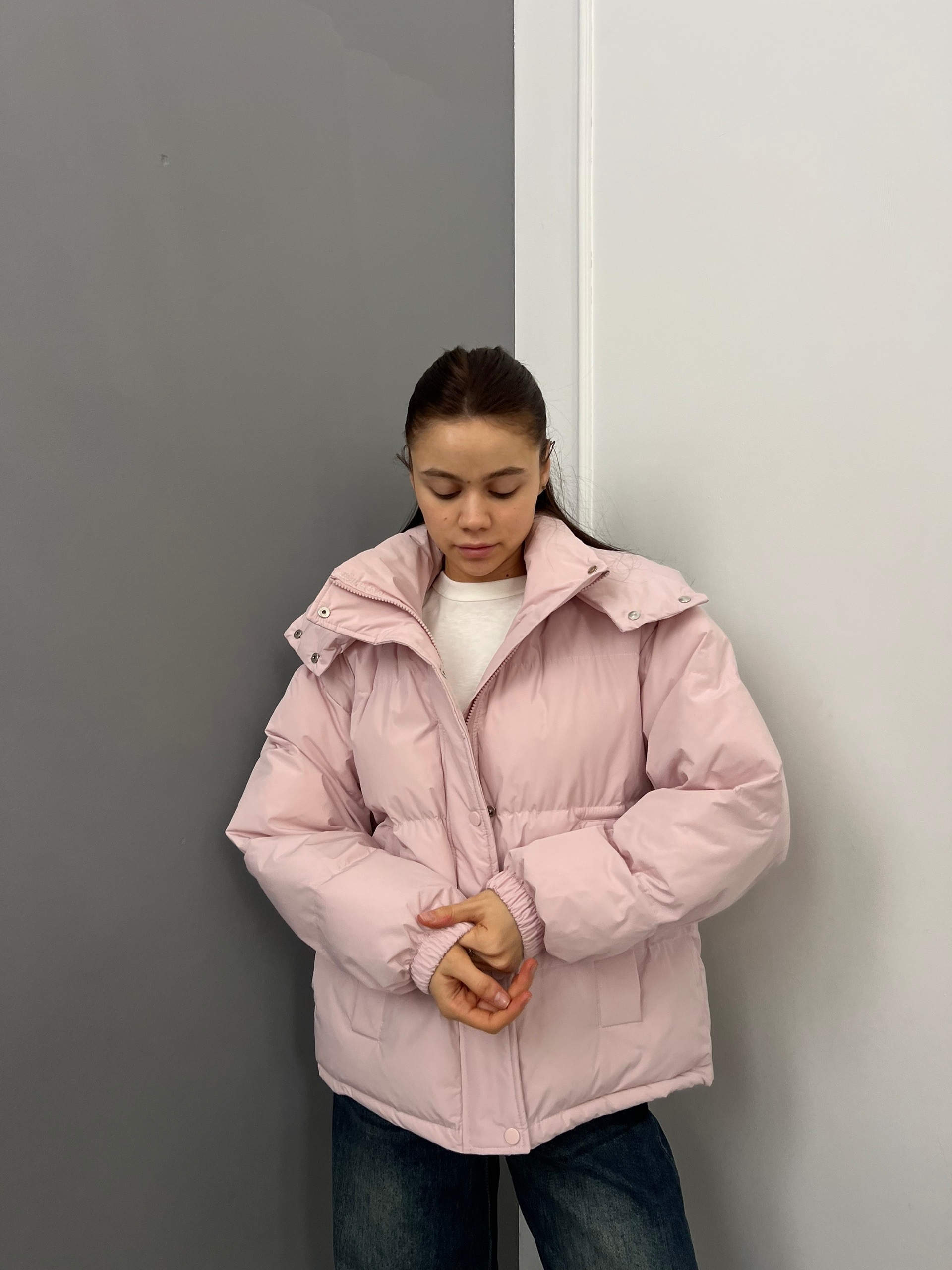 Куртка W 5939 короткая с капюшоном