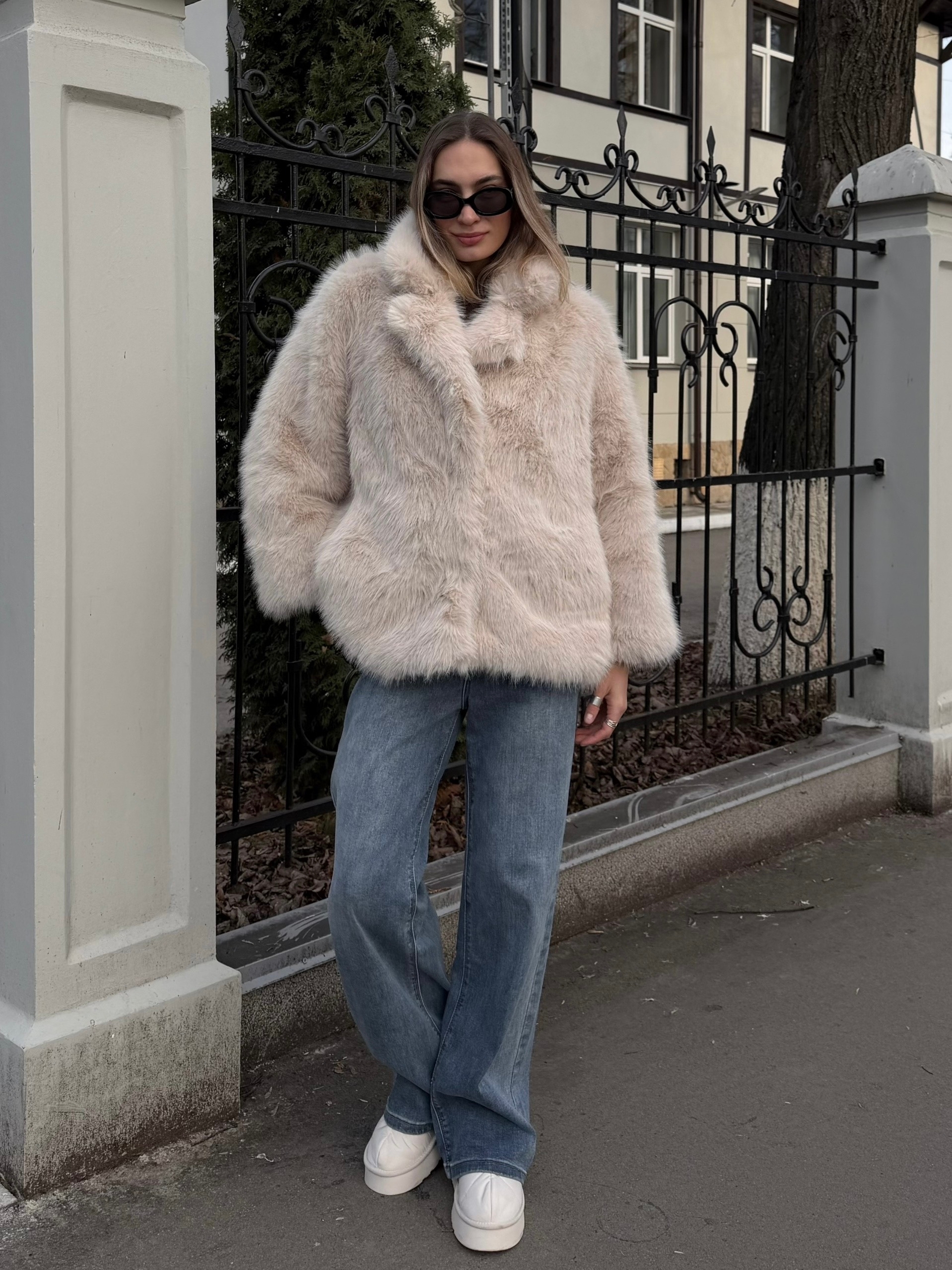 Шуба W 6682 пушистая средн длина