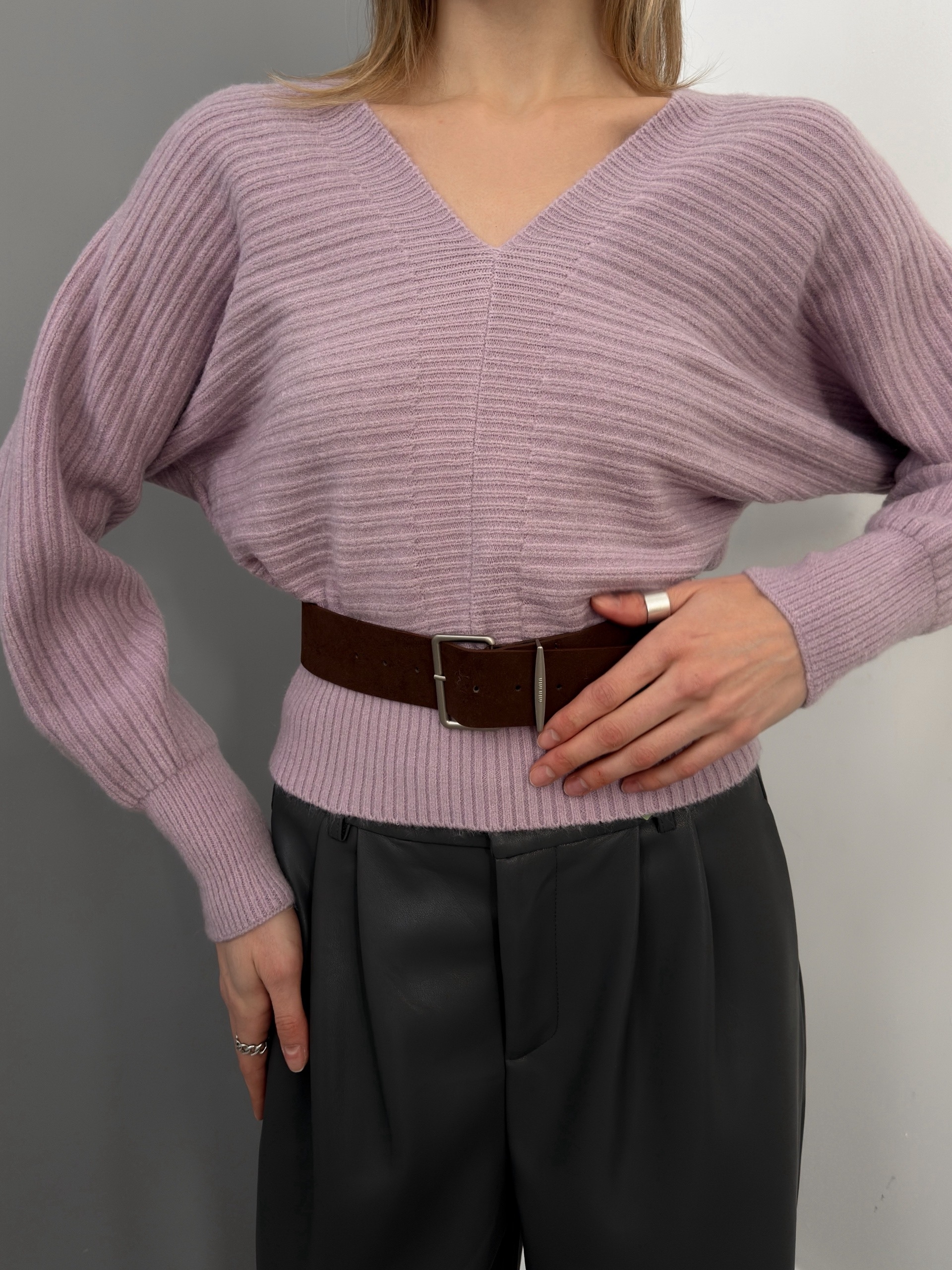 Джемпер WG WE W8072 v вырез+ремень