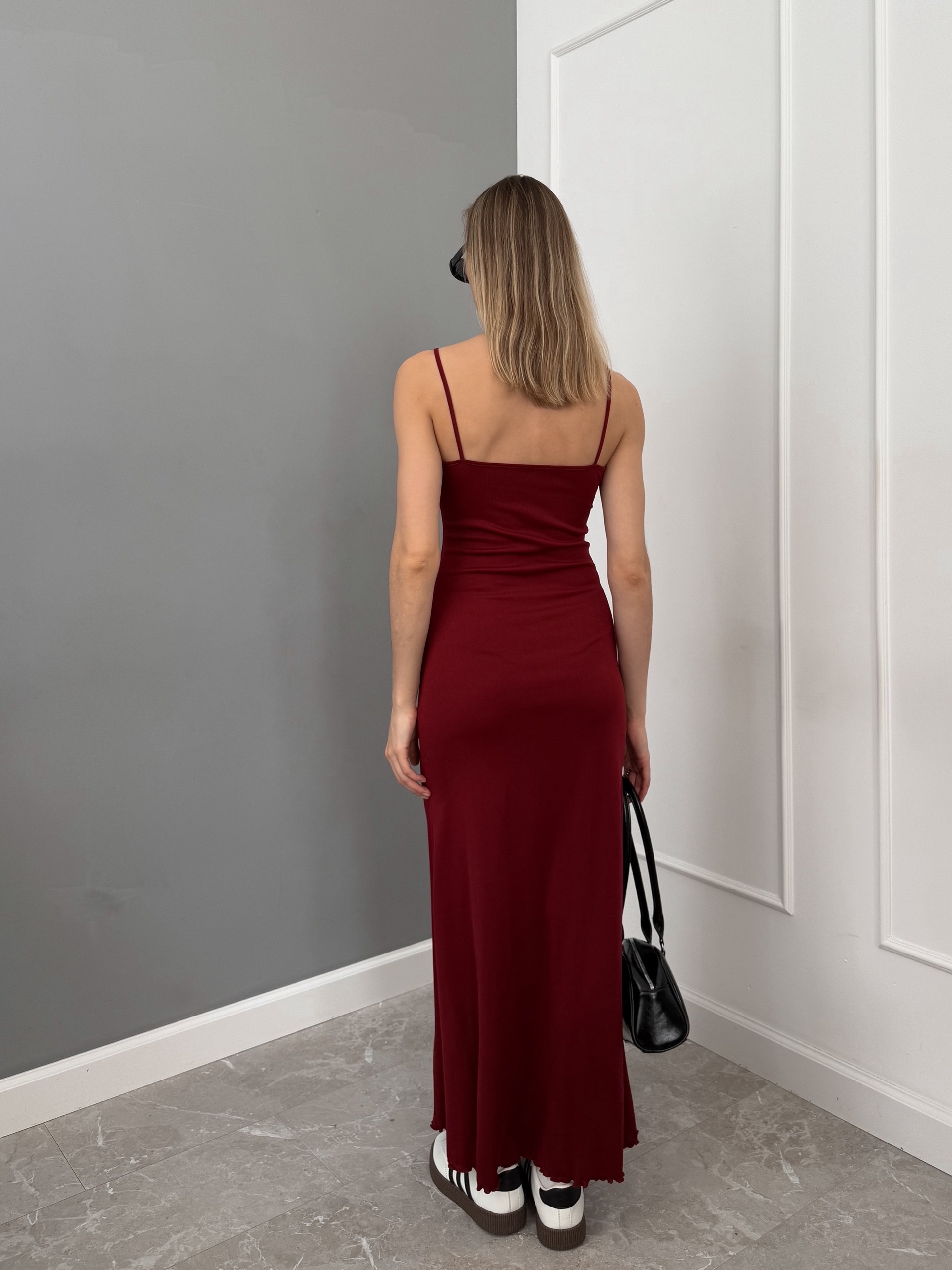 Платье SS 183 трикотаж макси на тонких лямках волнистый край