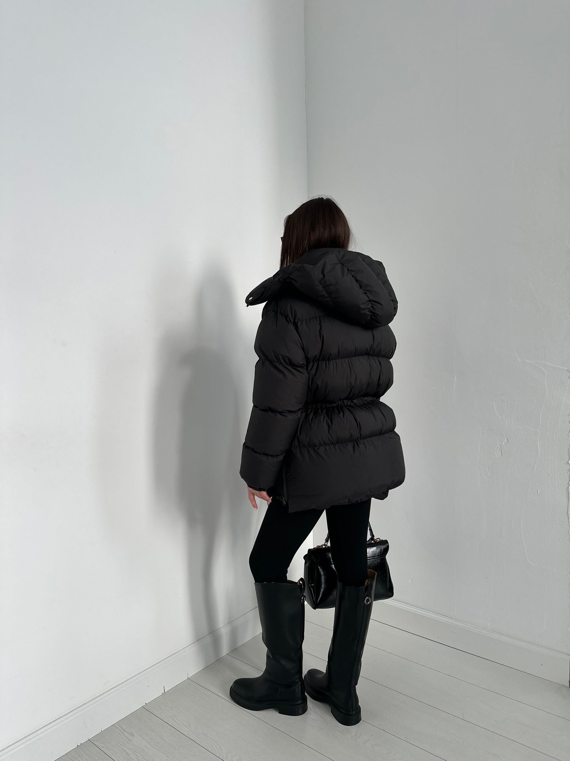 Куртка W 639  на кулиске короткая