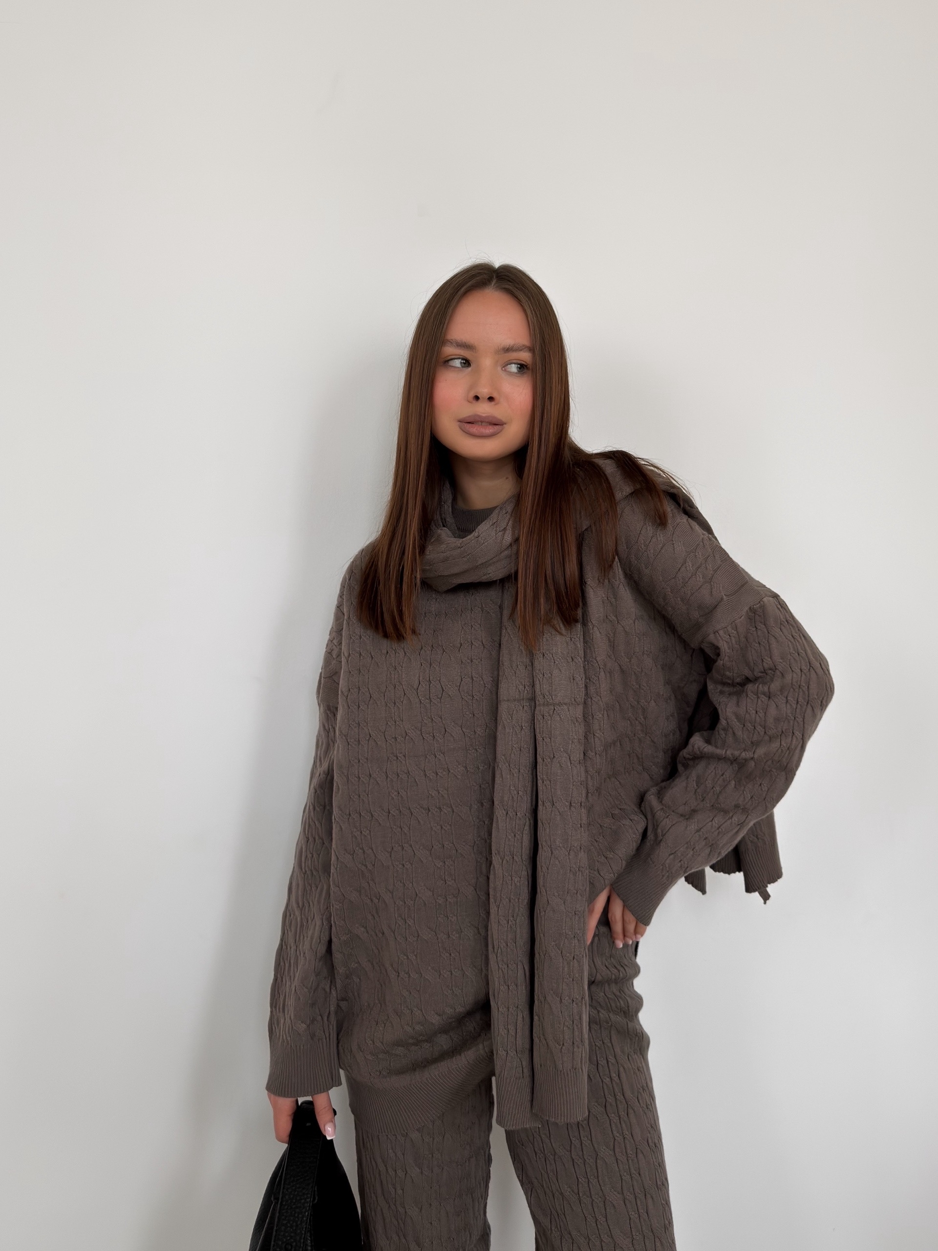 Костюм трикотаж routiine с шарфом