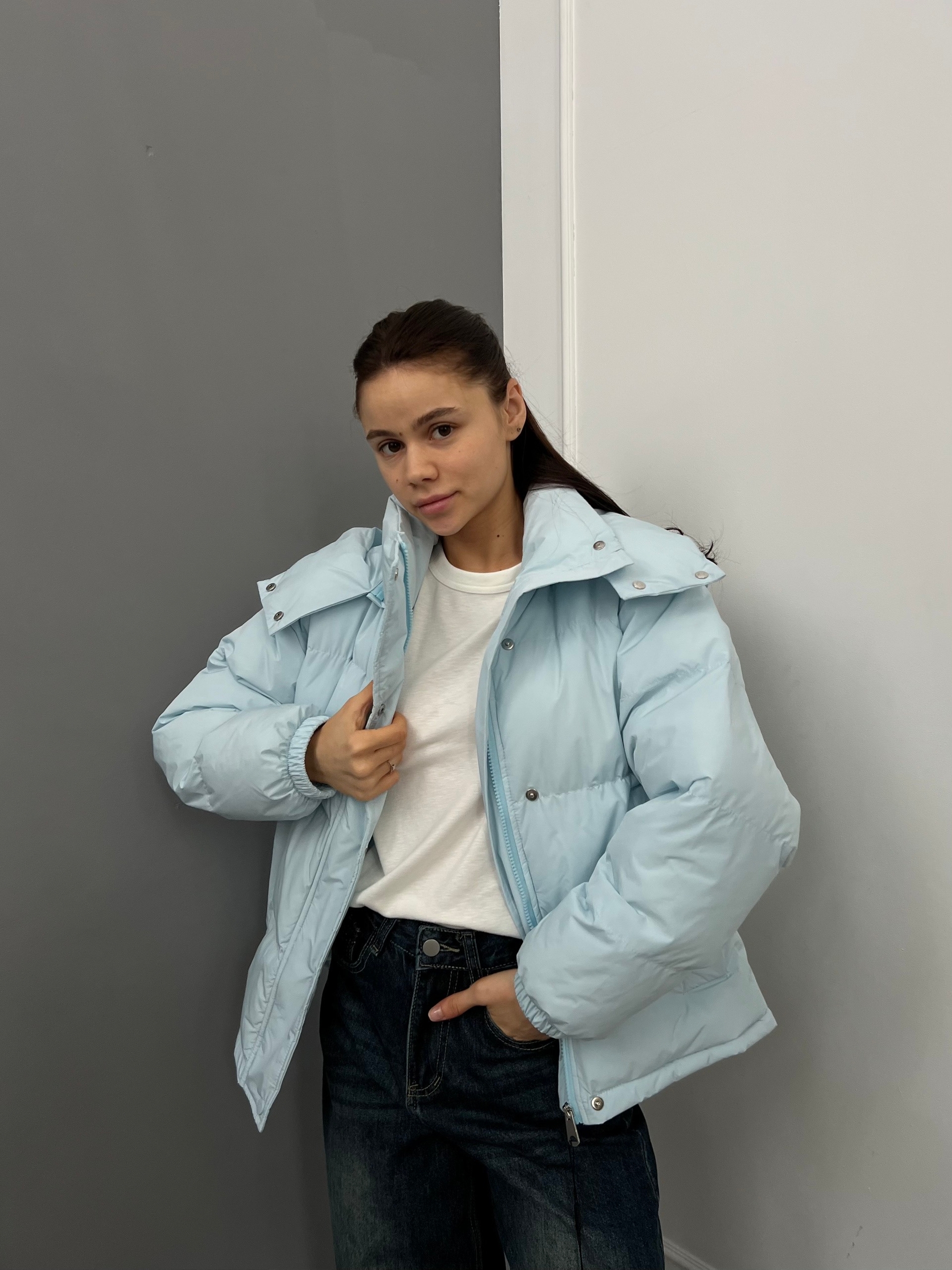 Куртка W 5939 короткая с капюшоном