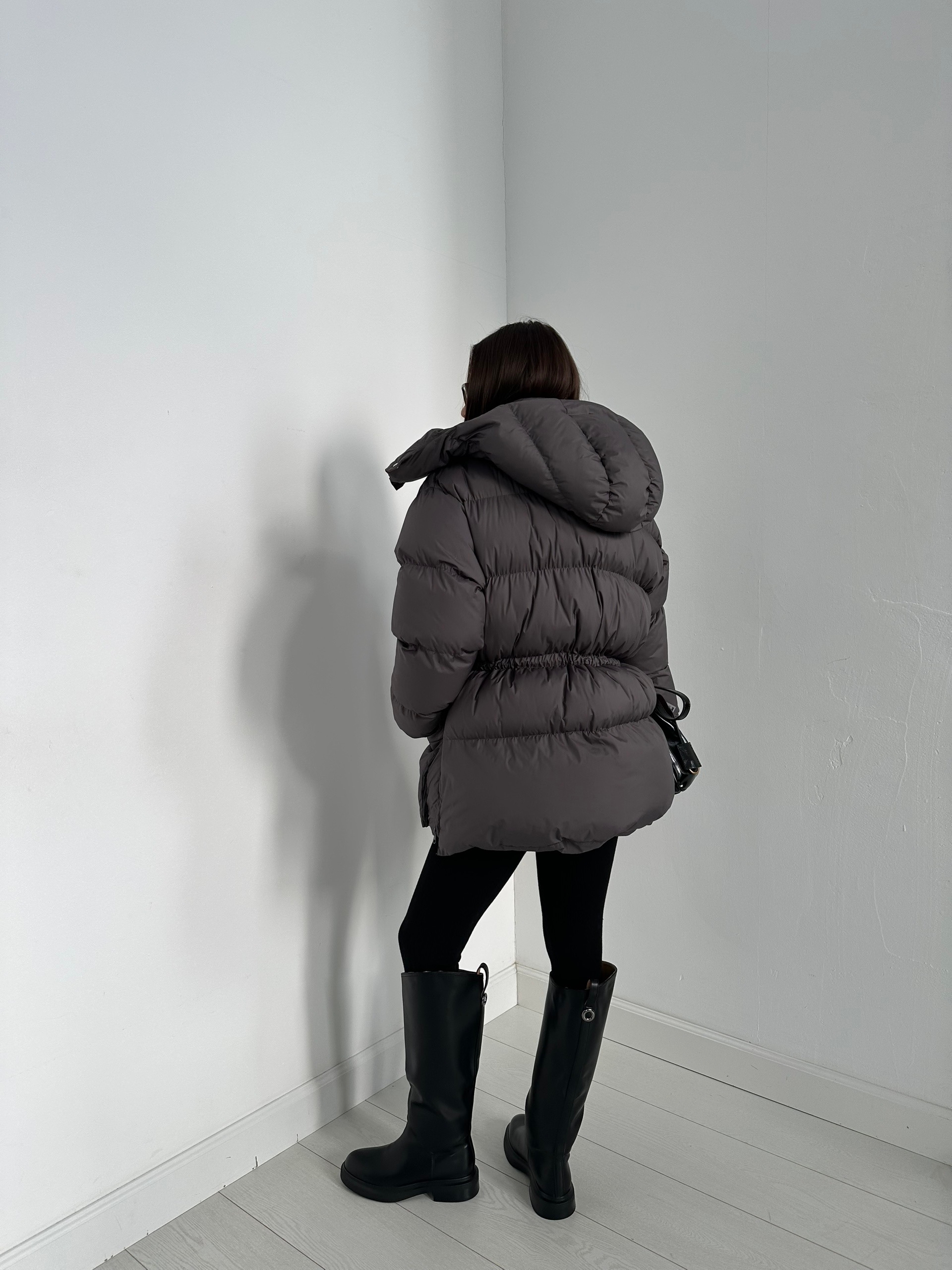 Куртка W 639  на кулиске короткая