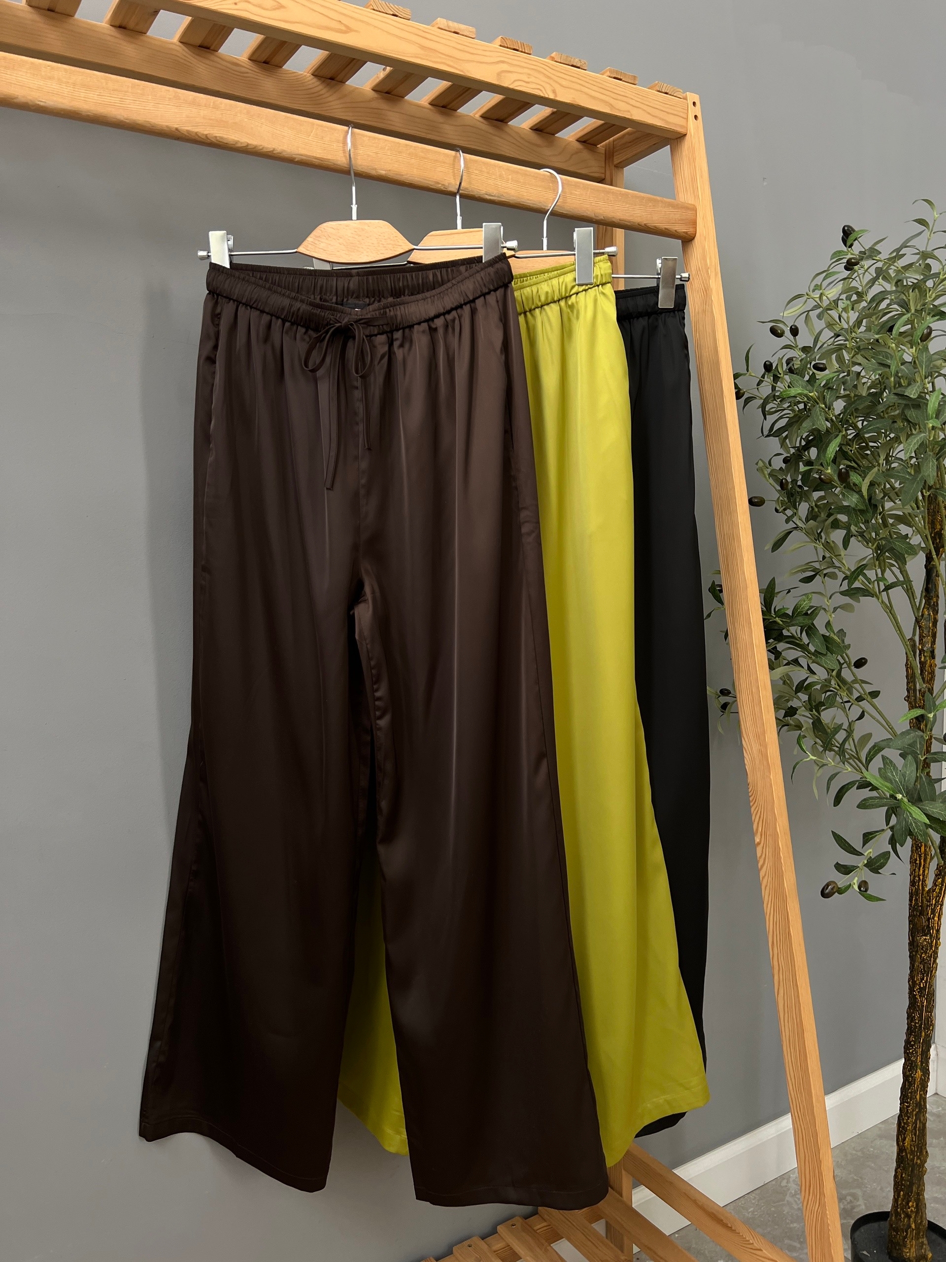 Брюки шелковые W001