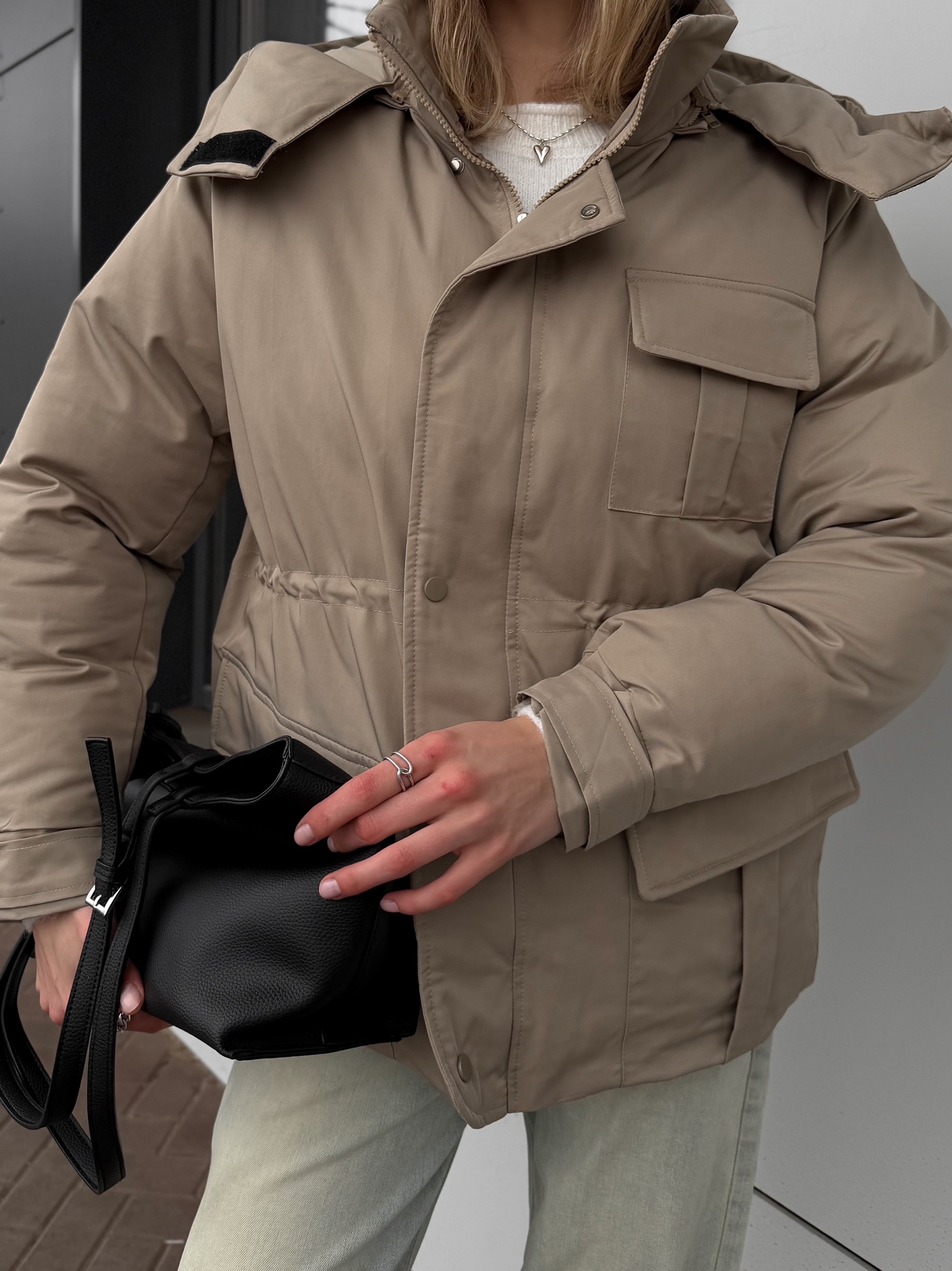 Куртка Base Girlie 1512 затяжки внутри