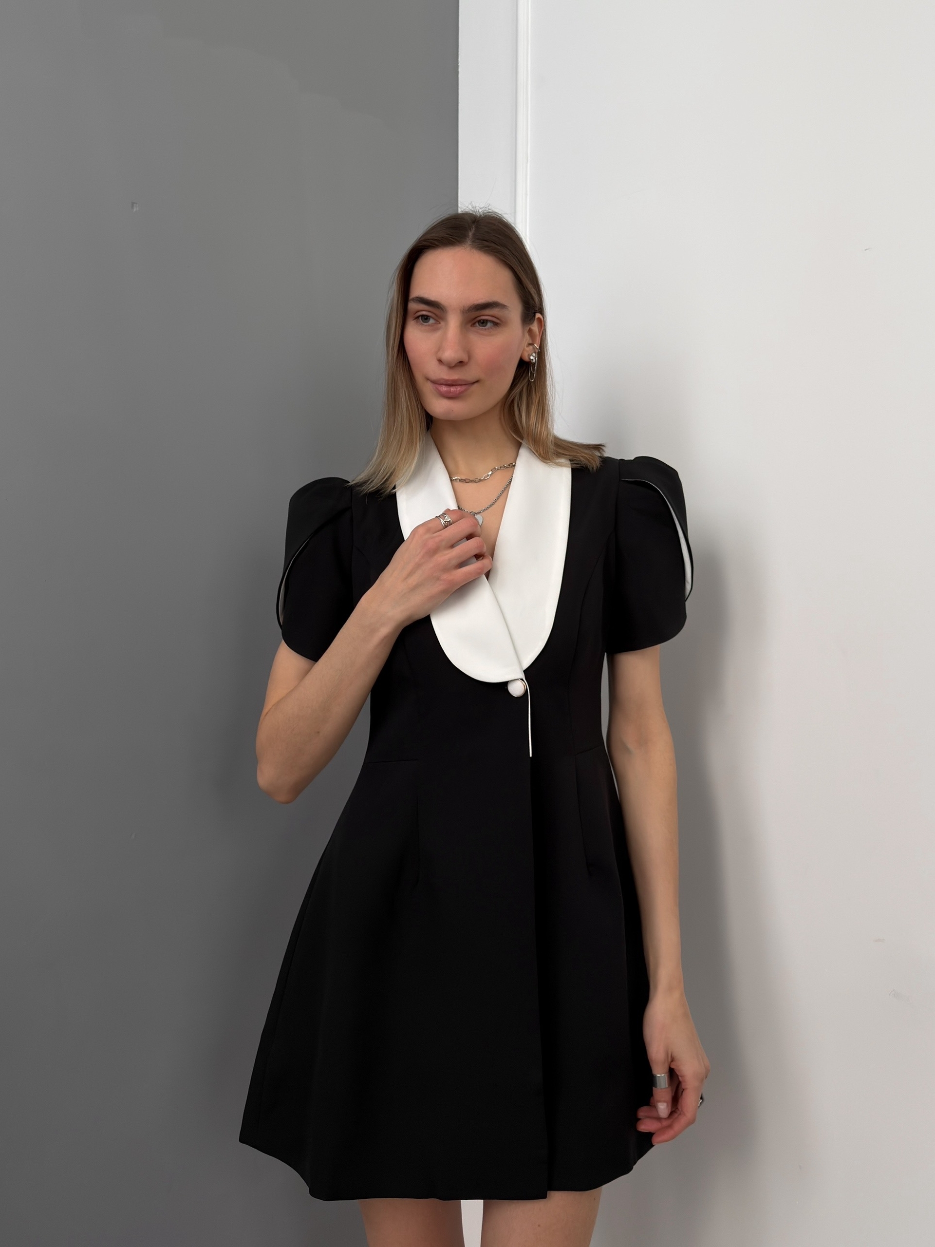 Платье  Miss Diva 25214 на пуговке белый воротник